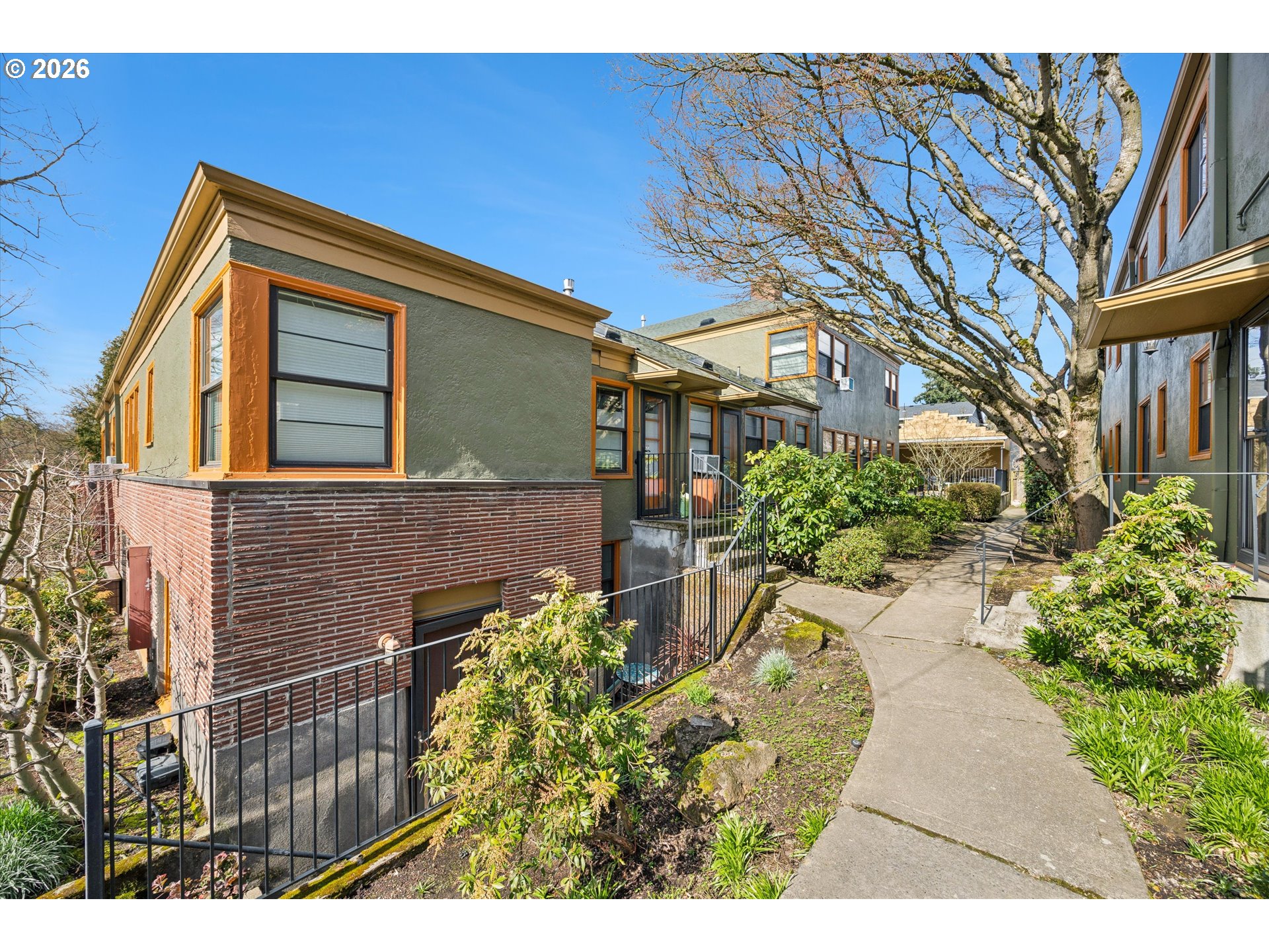 2025 SE CARUTHERS ST 18