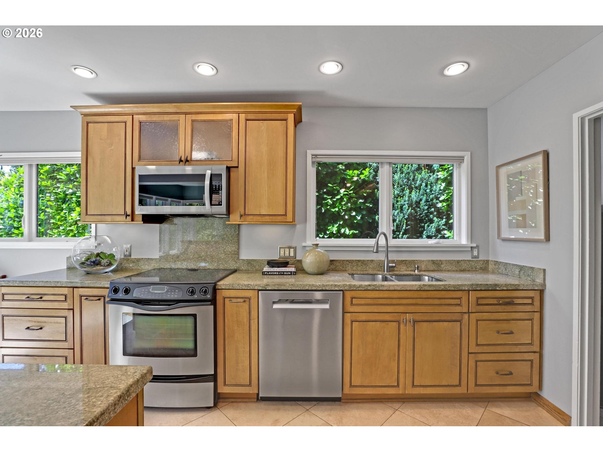 434 NW HERMOSA BLVD