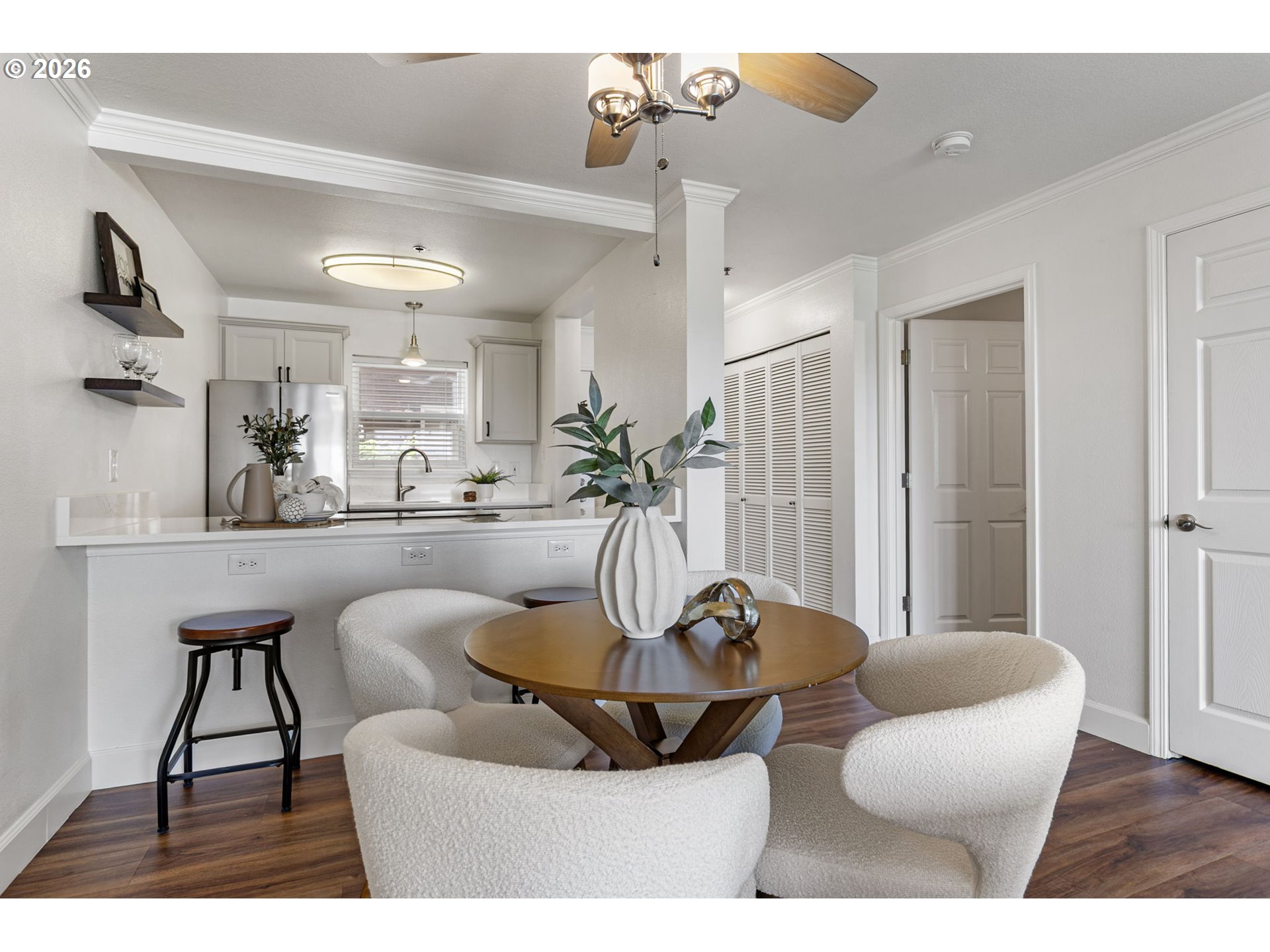 1033 SW GIBBS ST 105