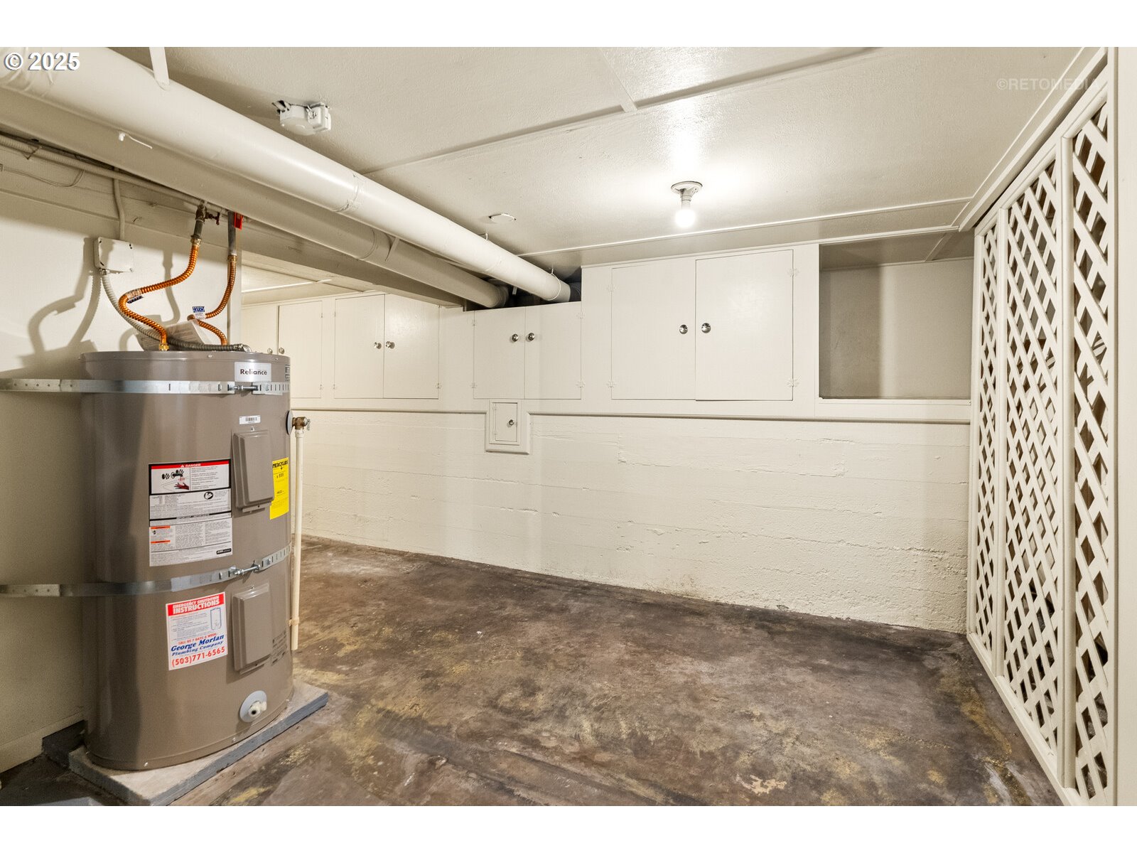 7528 SE WOODSTOCK BLVD