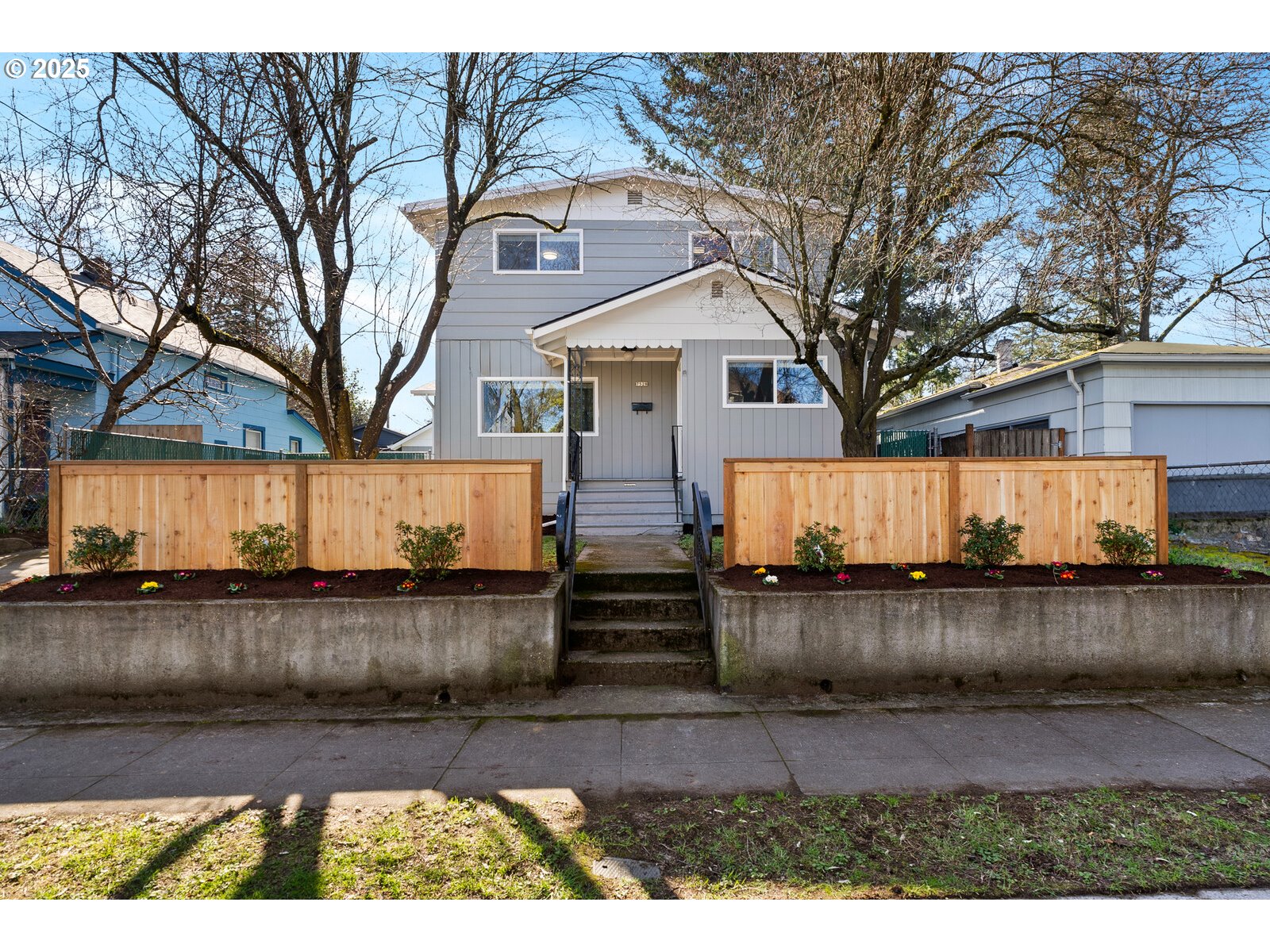 7528 SE WOODSTOCK BLVD