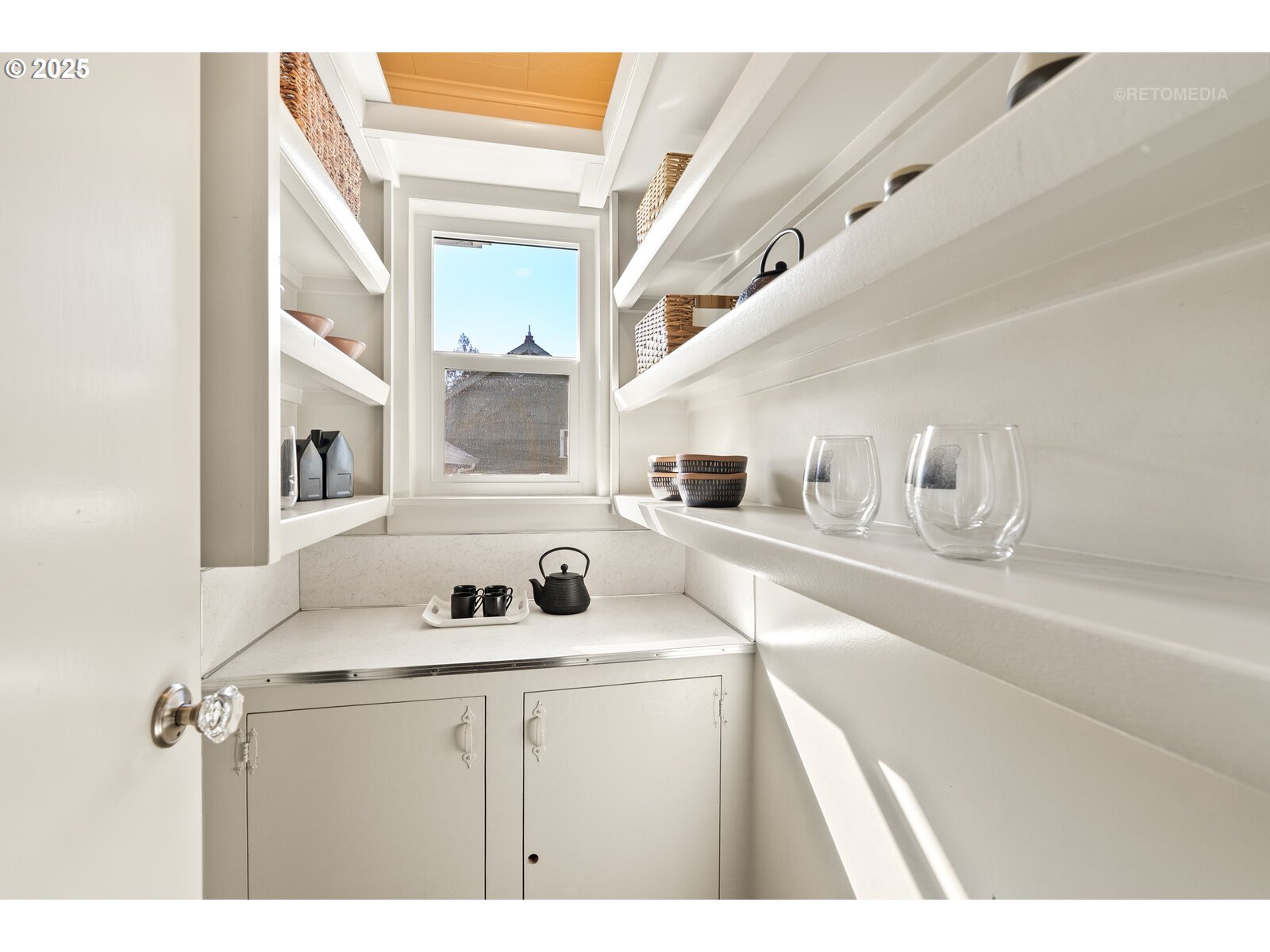 7528 SE WOODSTOCK BLVD