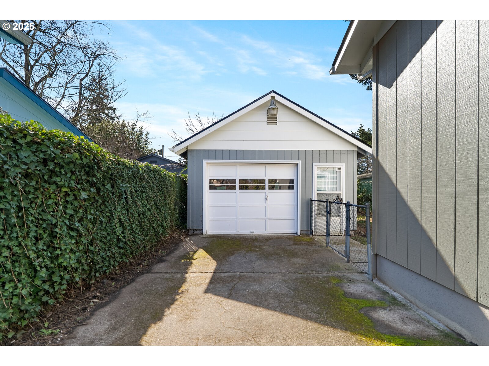 7528 SE WOODSTOCK BLVD