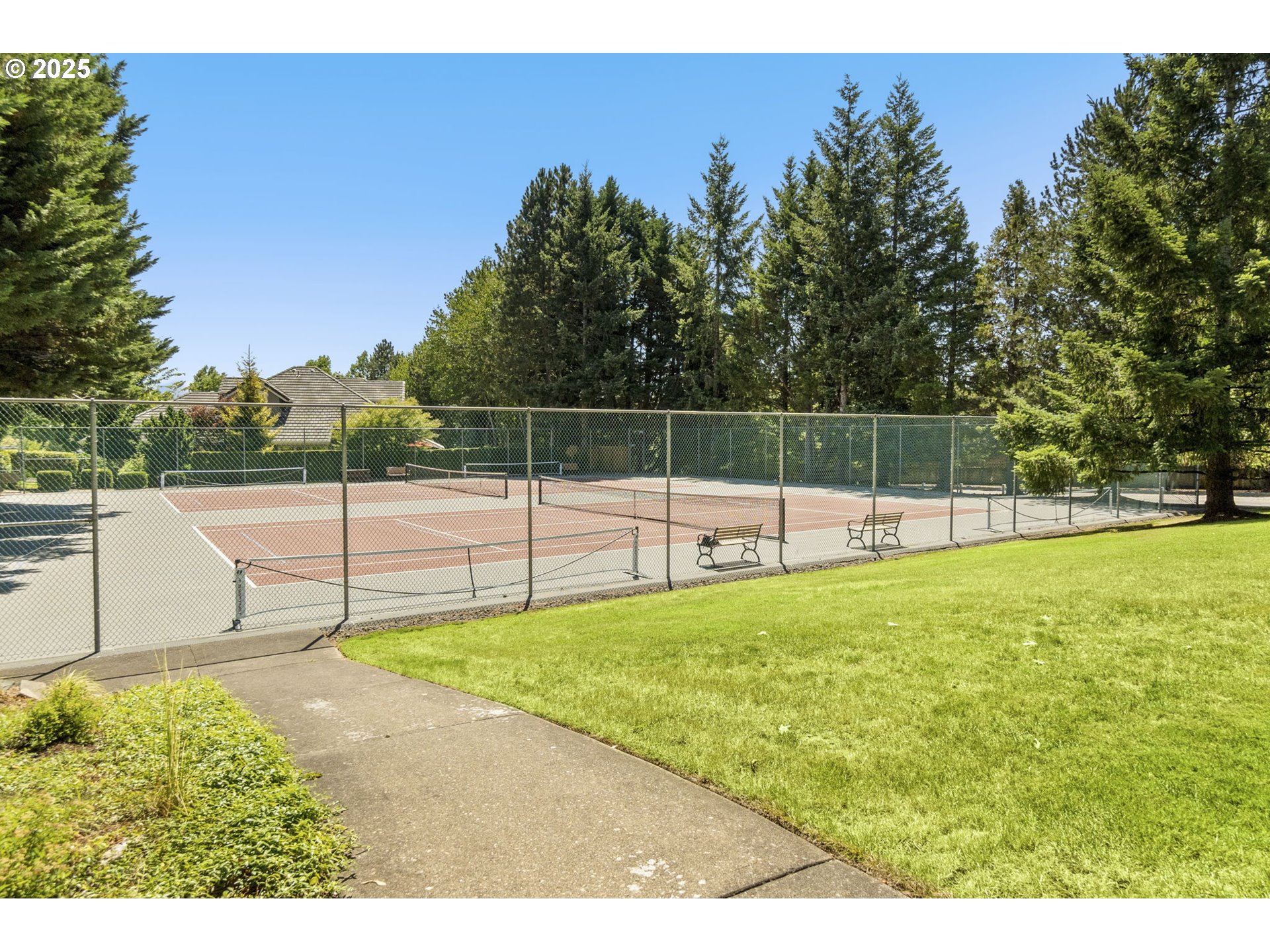 15647 NW CLUBHOUSE DR