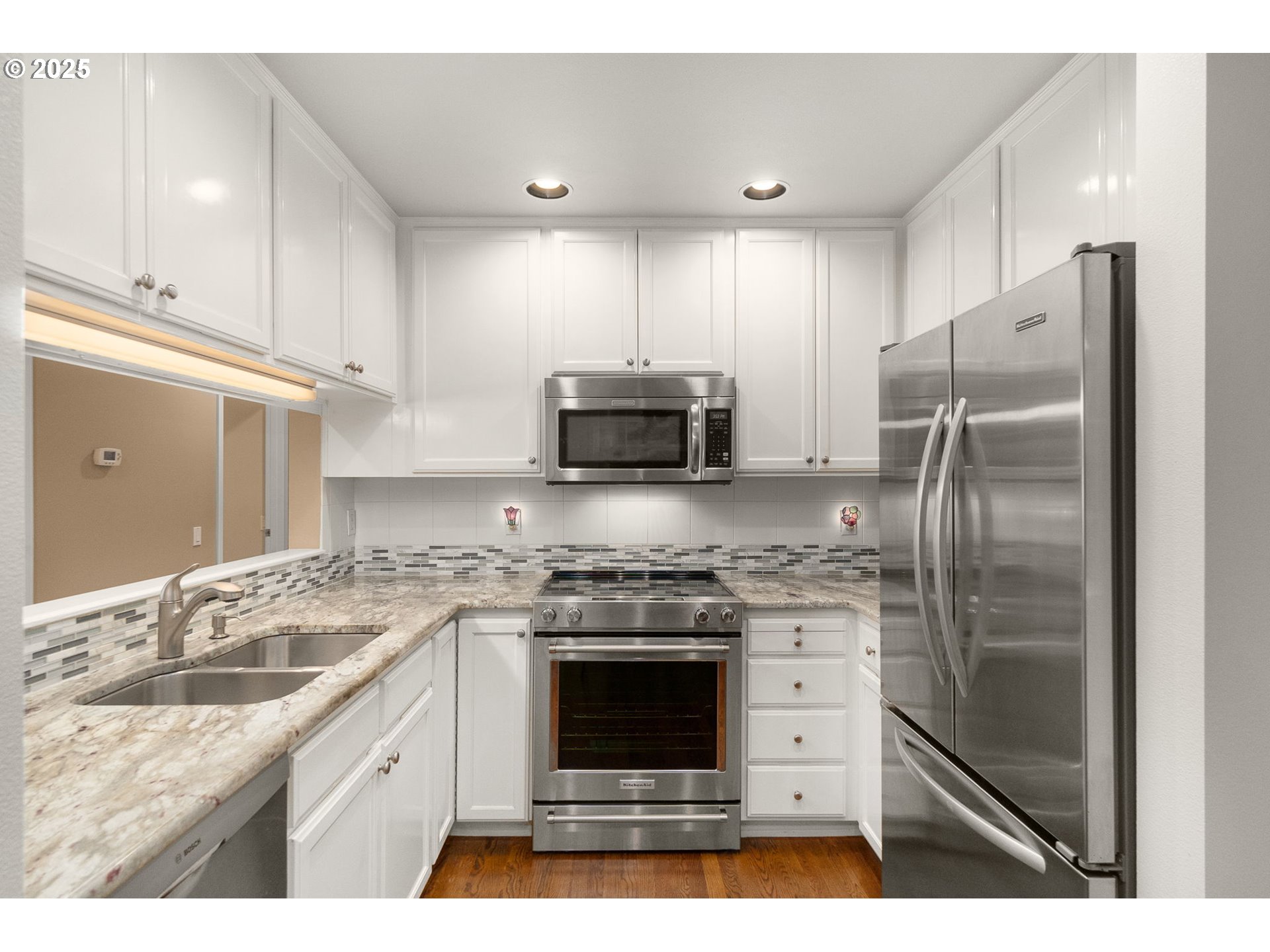 15647 NW CLUBHOUSE DR