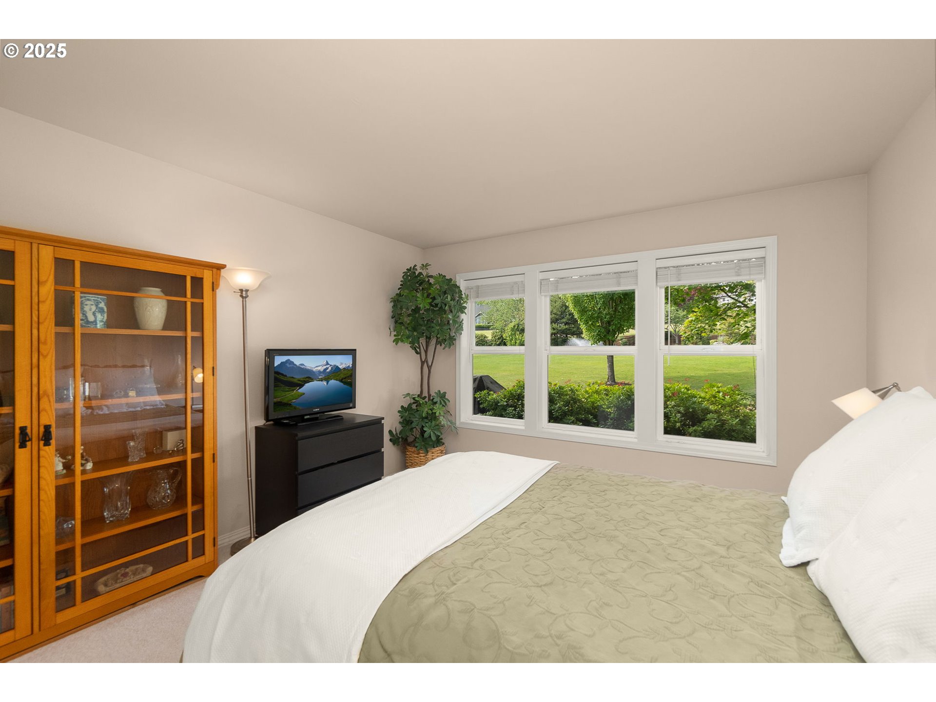 15647 NW CLUBHOUSE DR