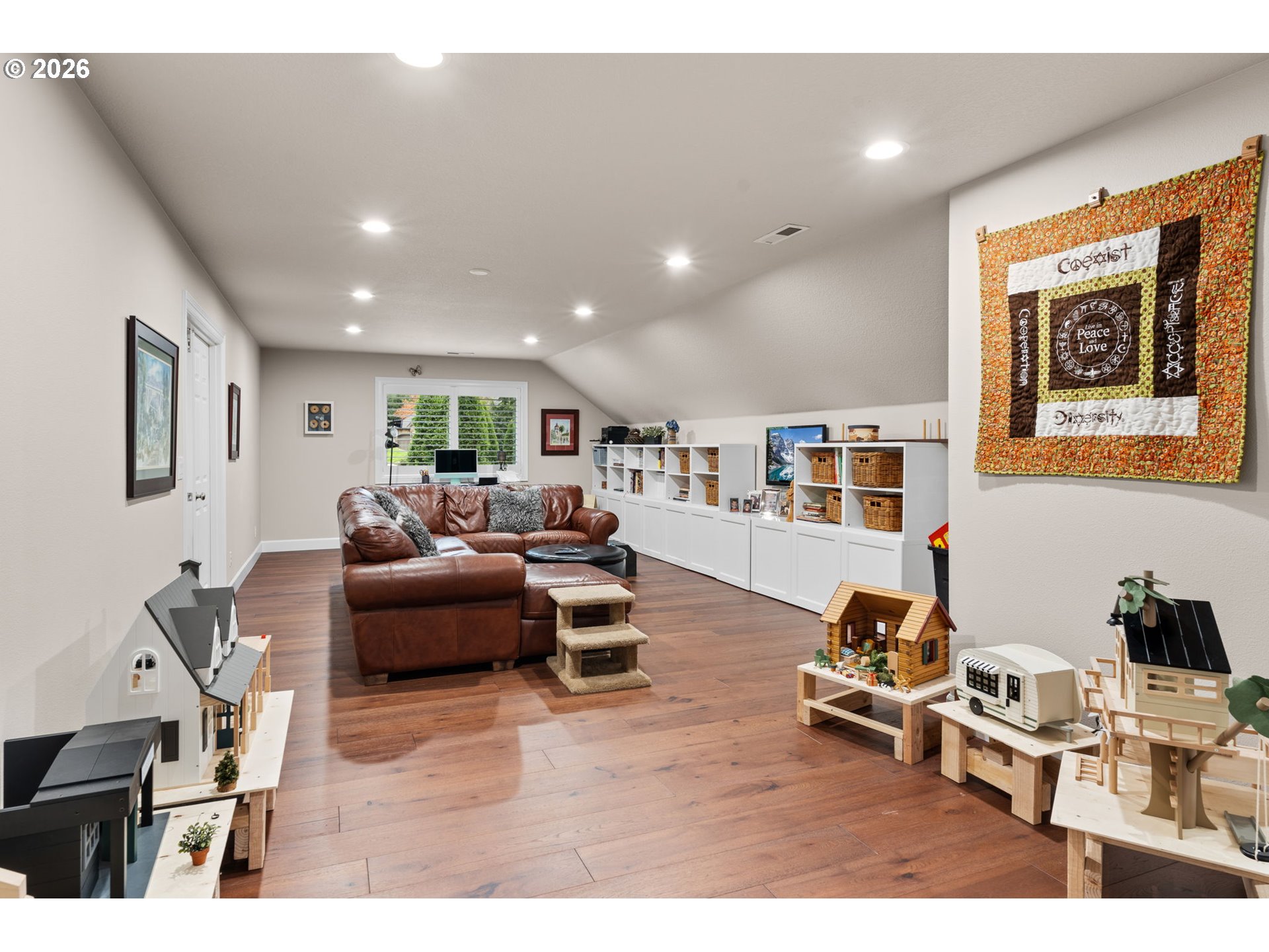 7717 NW BLUE POINTE LN