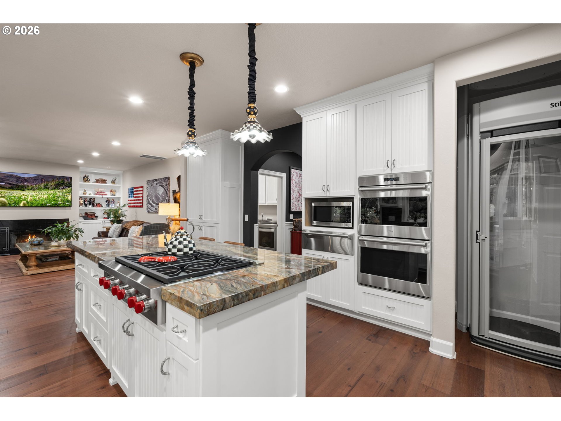 7717 NW BLUE POINTE LN