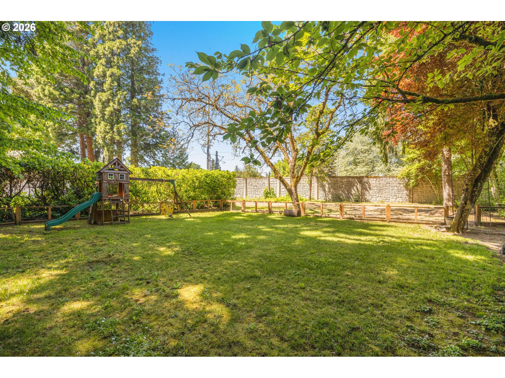 337 NE 28TH AVE