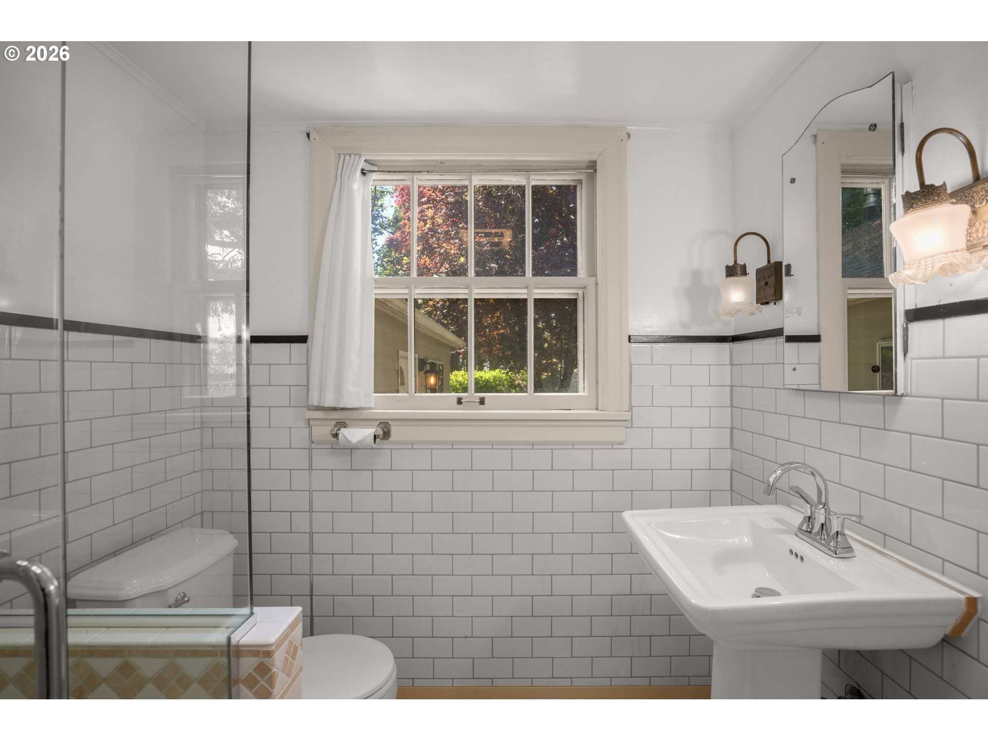 337 NE 28TH AVE