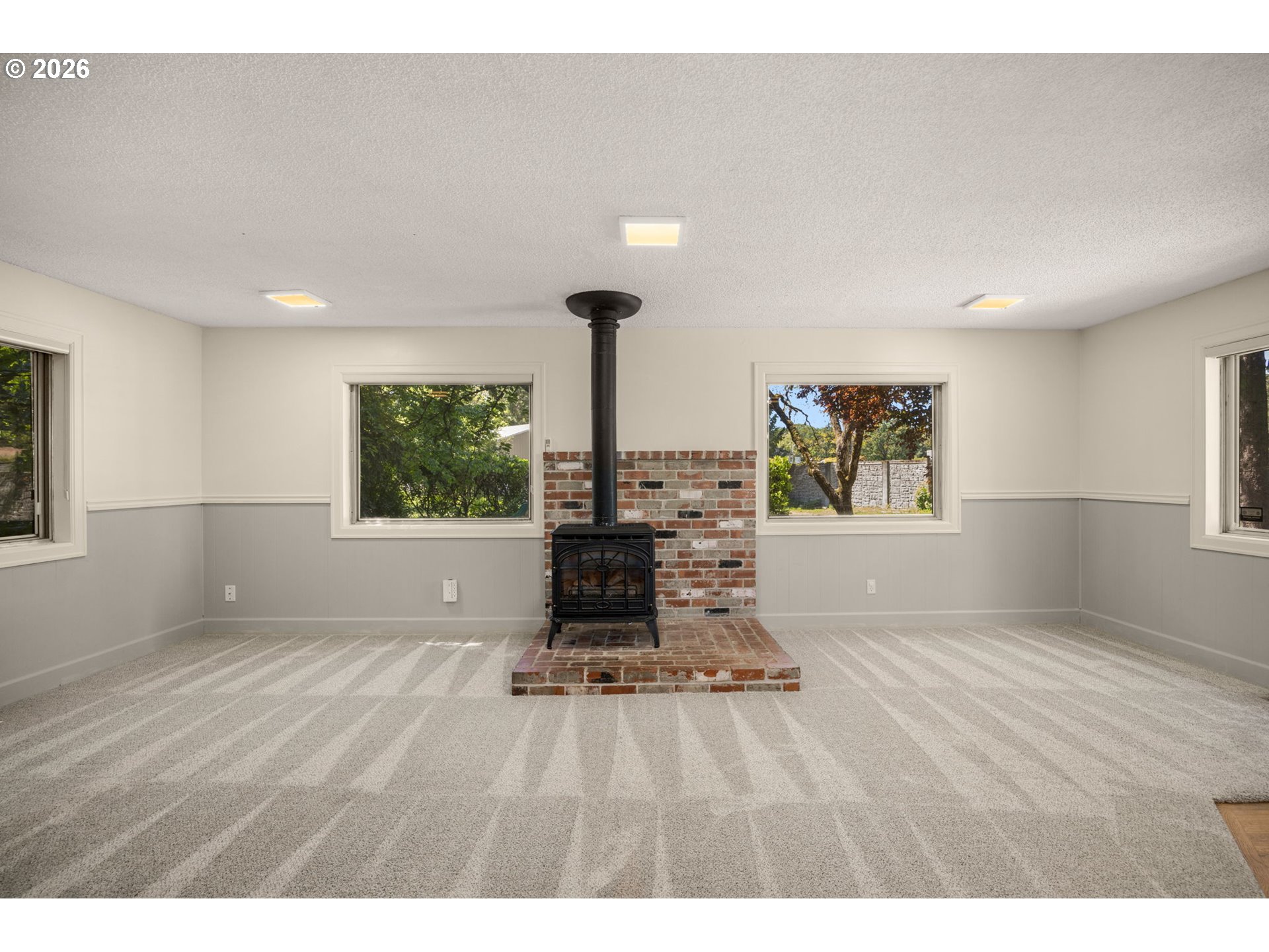 337 NE 28TH AVE