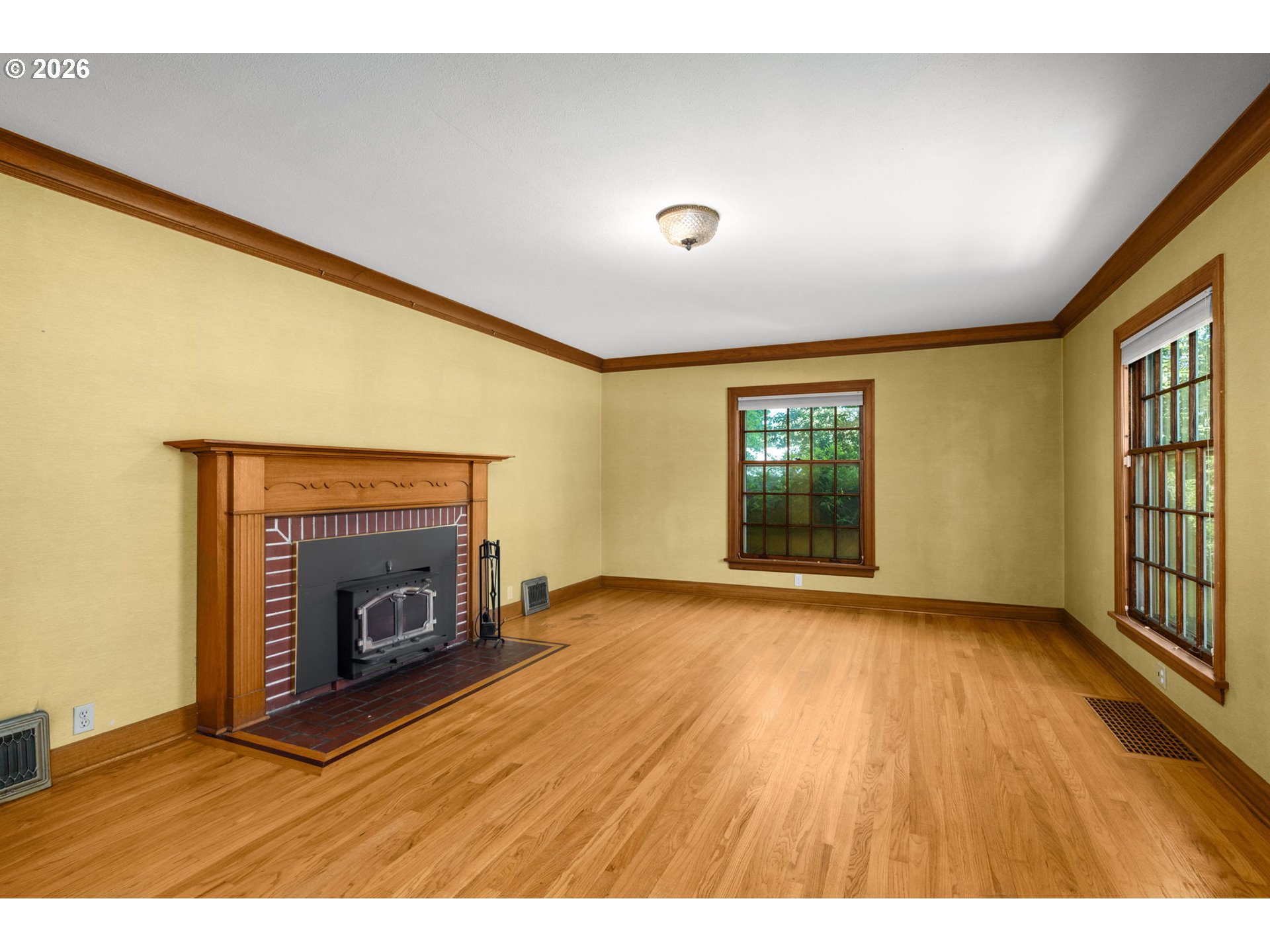 337 NE 28TH AVE