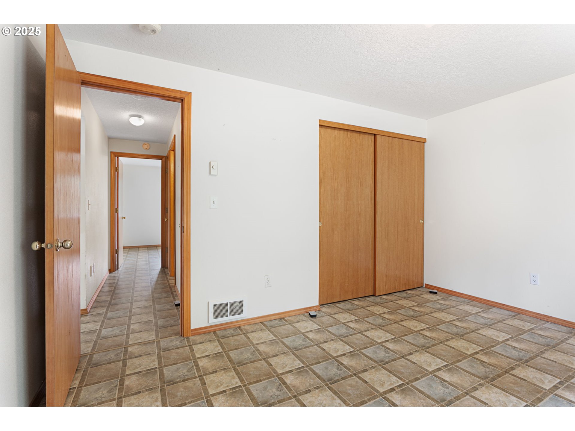 23995 SW Peavine RD, McMinnville