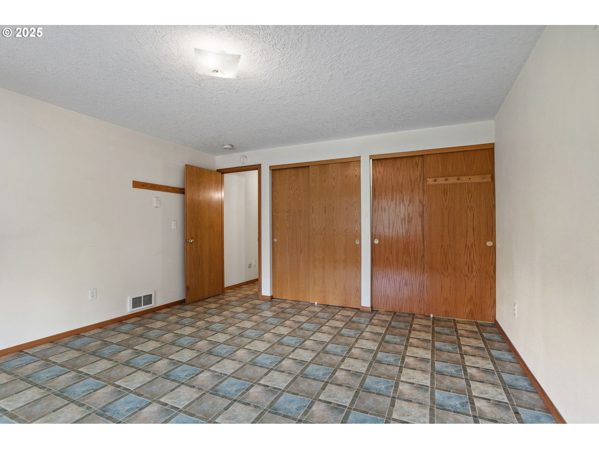 23995 SW Peavine RD, McMinnville