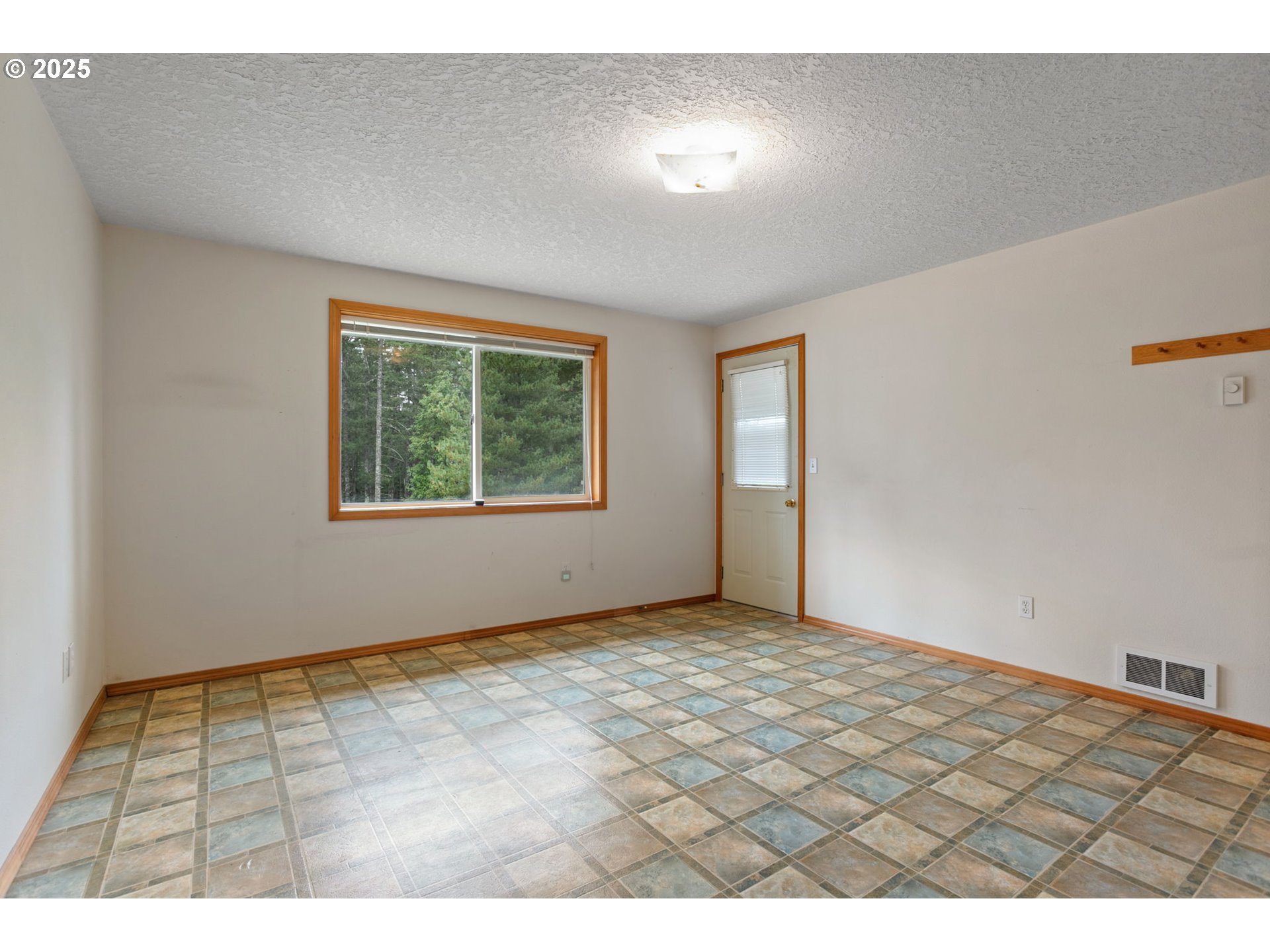 23995 SW Peavine RD, McMinnville