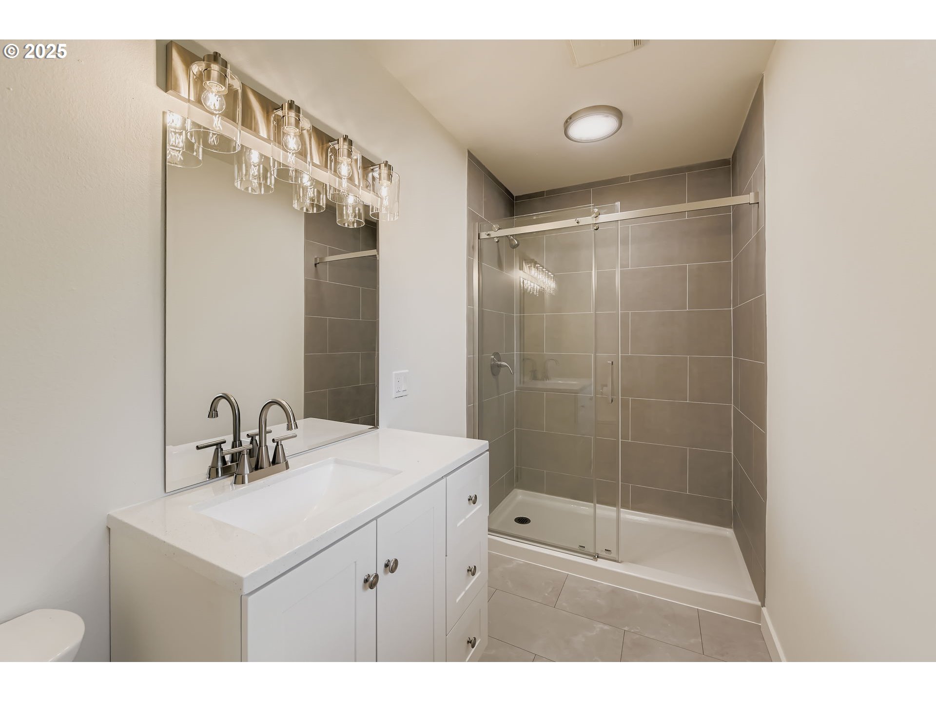 8755 SW PINEBROOK ST