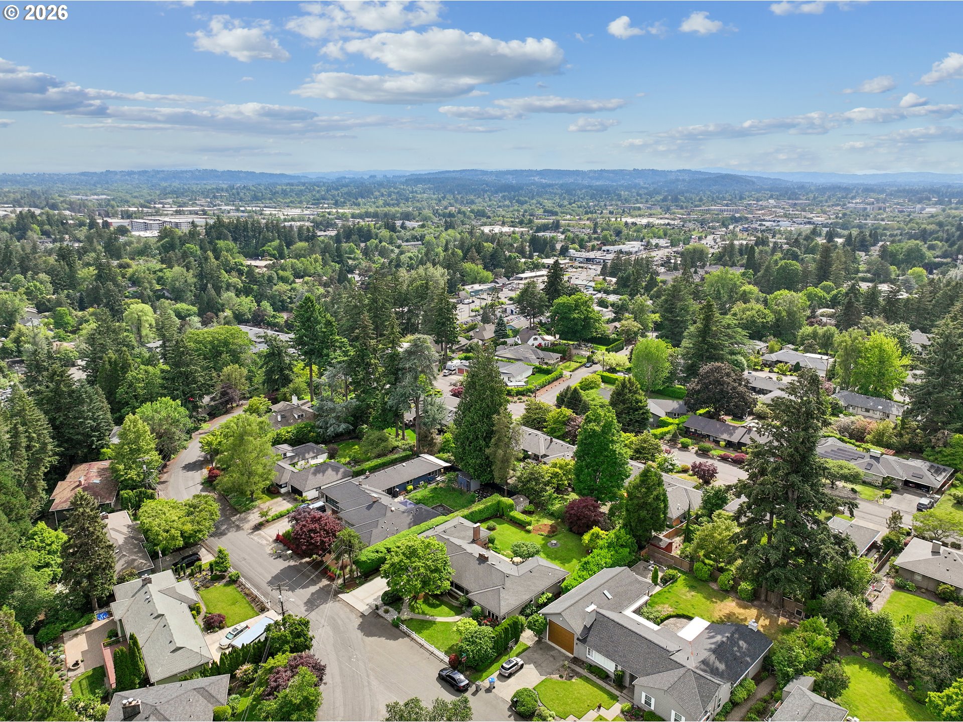 3385 SW VISTA DR
