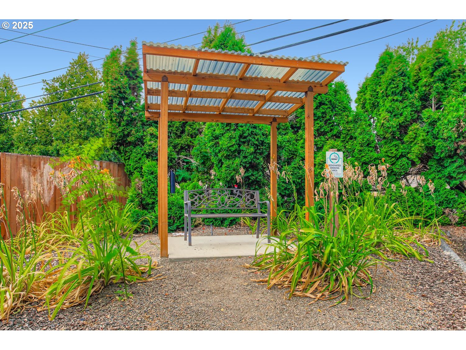 650 SW MEADOW DR 106