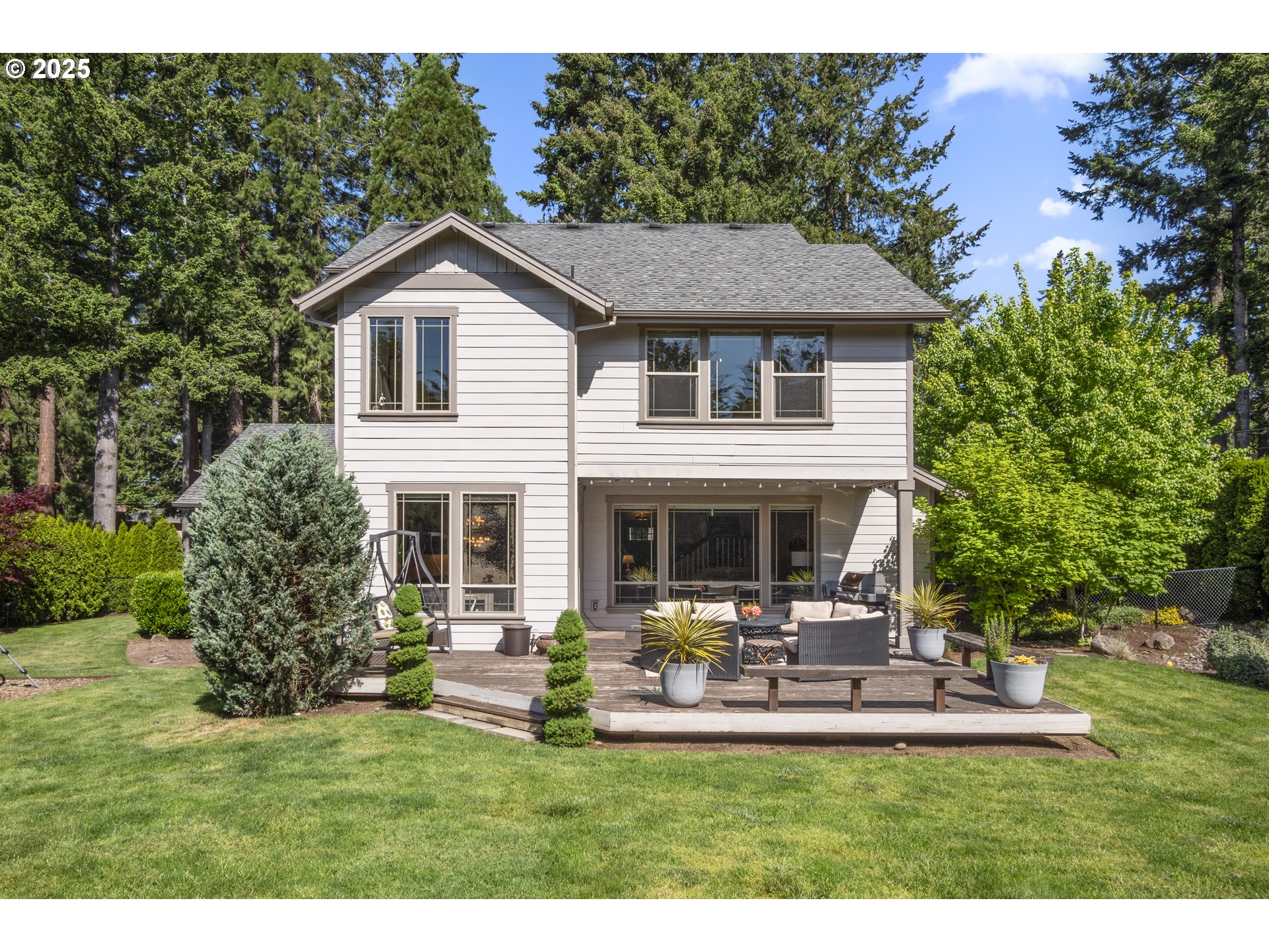 977 MARYLHURST CIR
