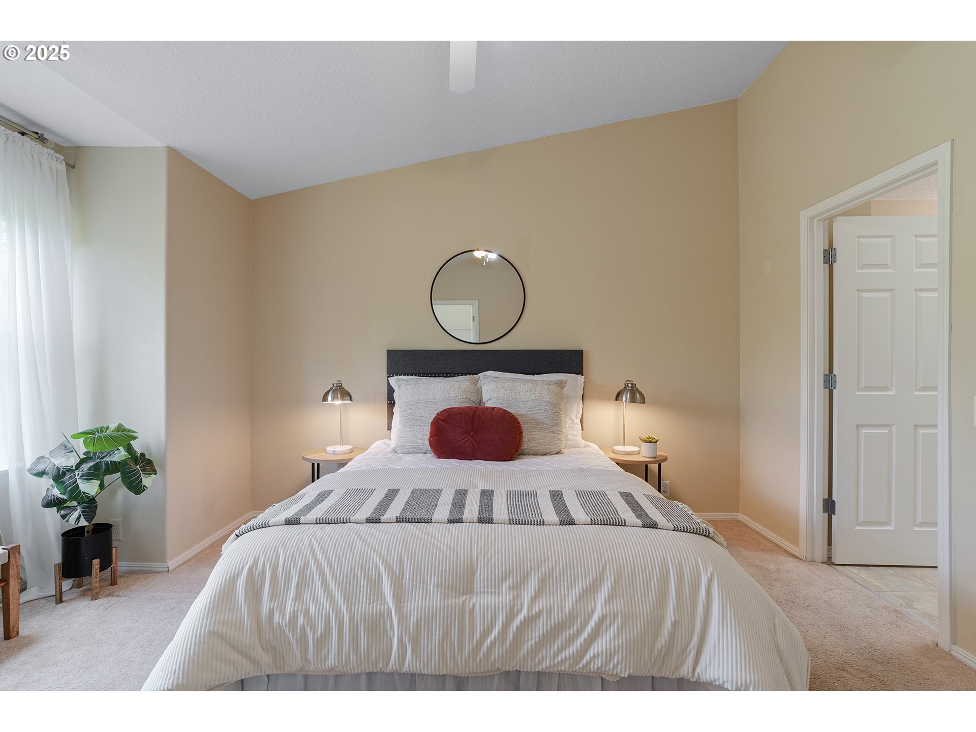 20607 NW PAINTED MOUNTAIN DR