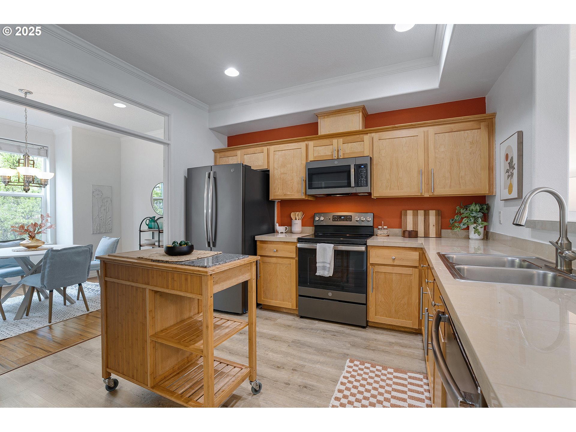 20607 NW PAINTED MOUNTAIN DR