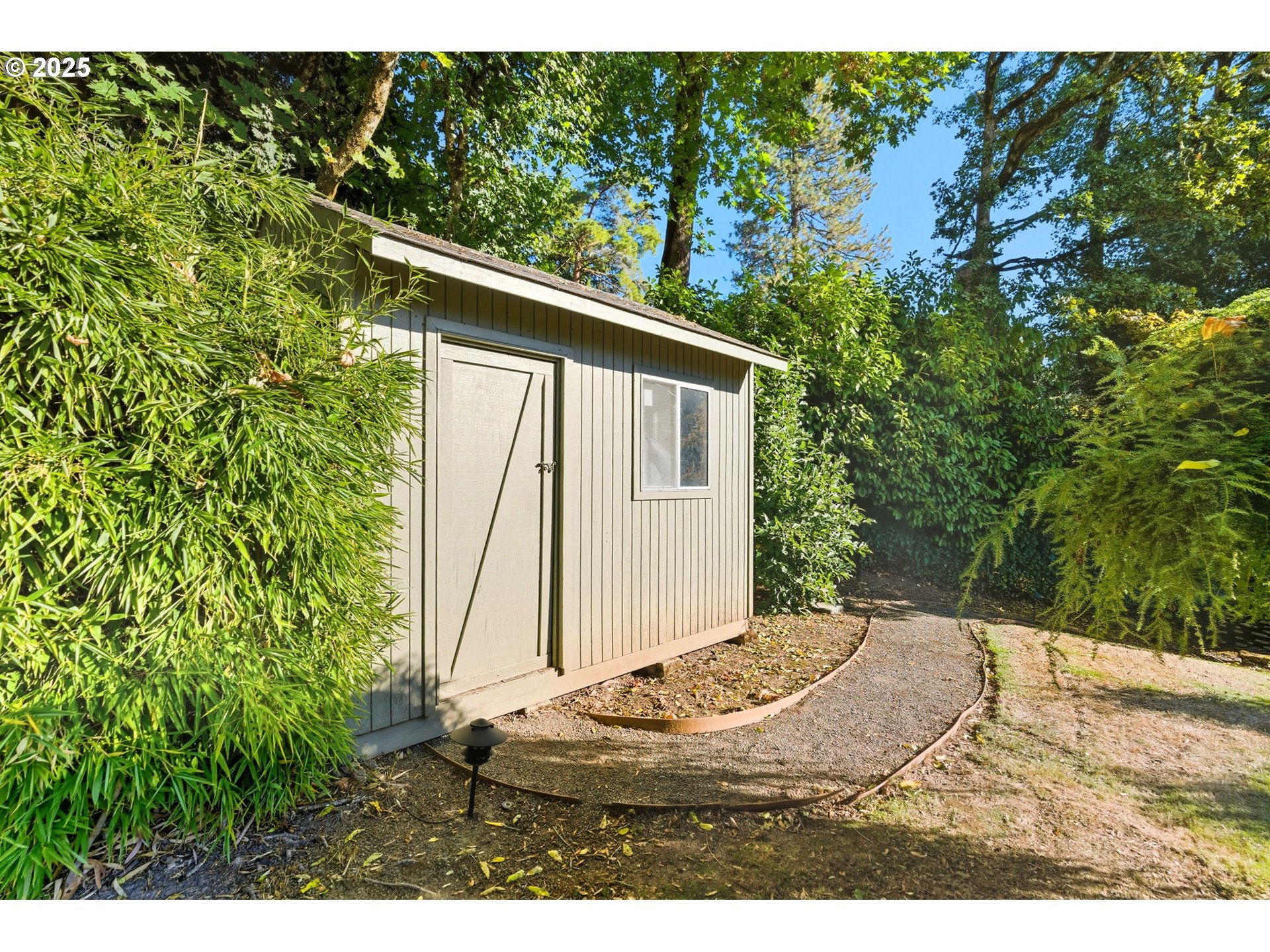 2703 GLEN EAGLES RD