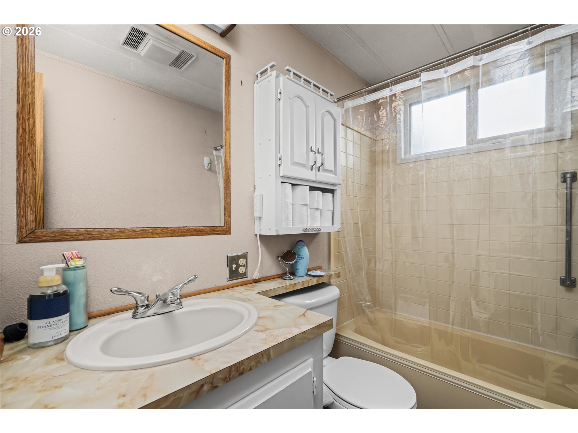2150 LAURA ST 111
