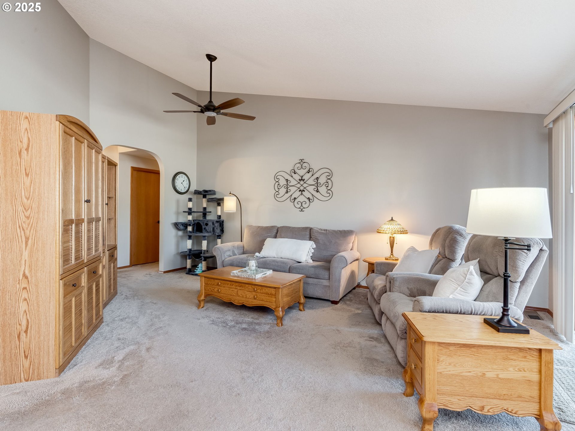 5725 SE LEXINGTON DR