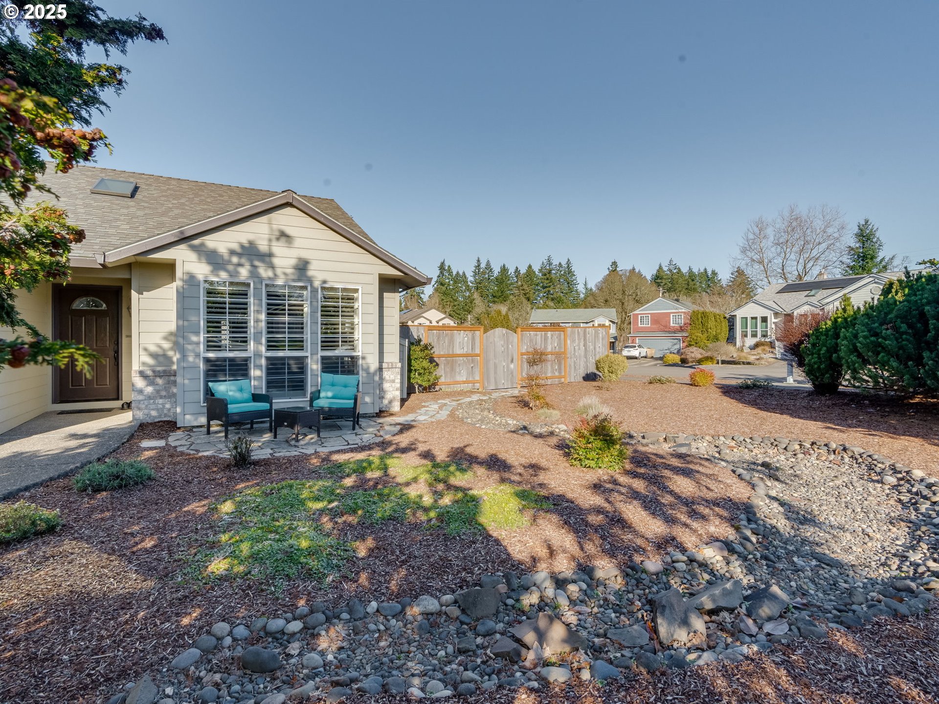 5725 SE LEXINGTON DR