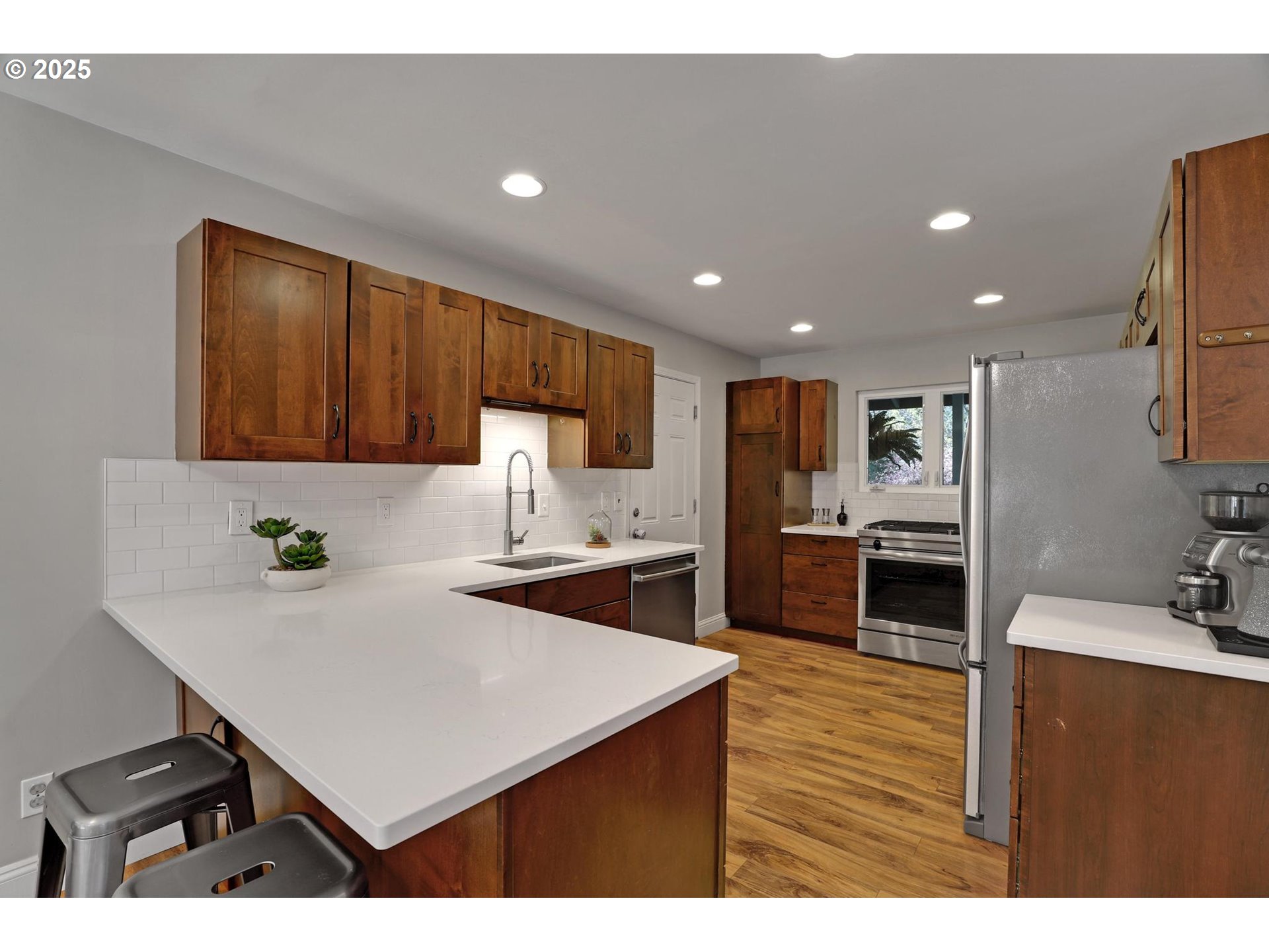 10380 SW WASHINGTON ST