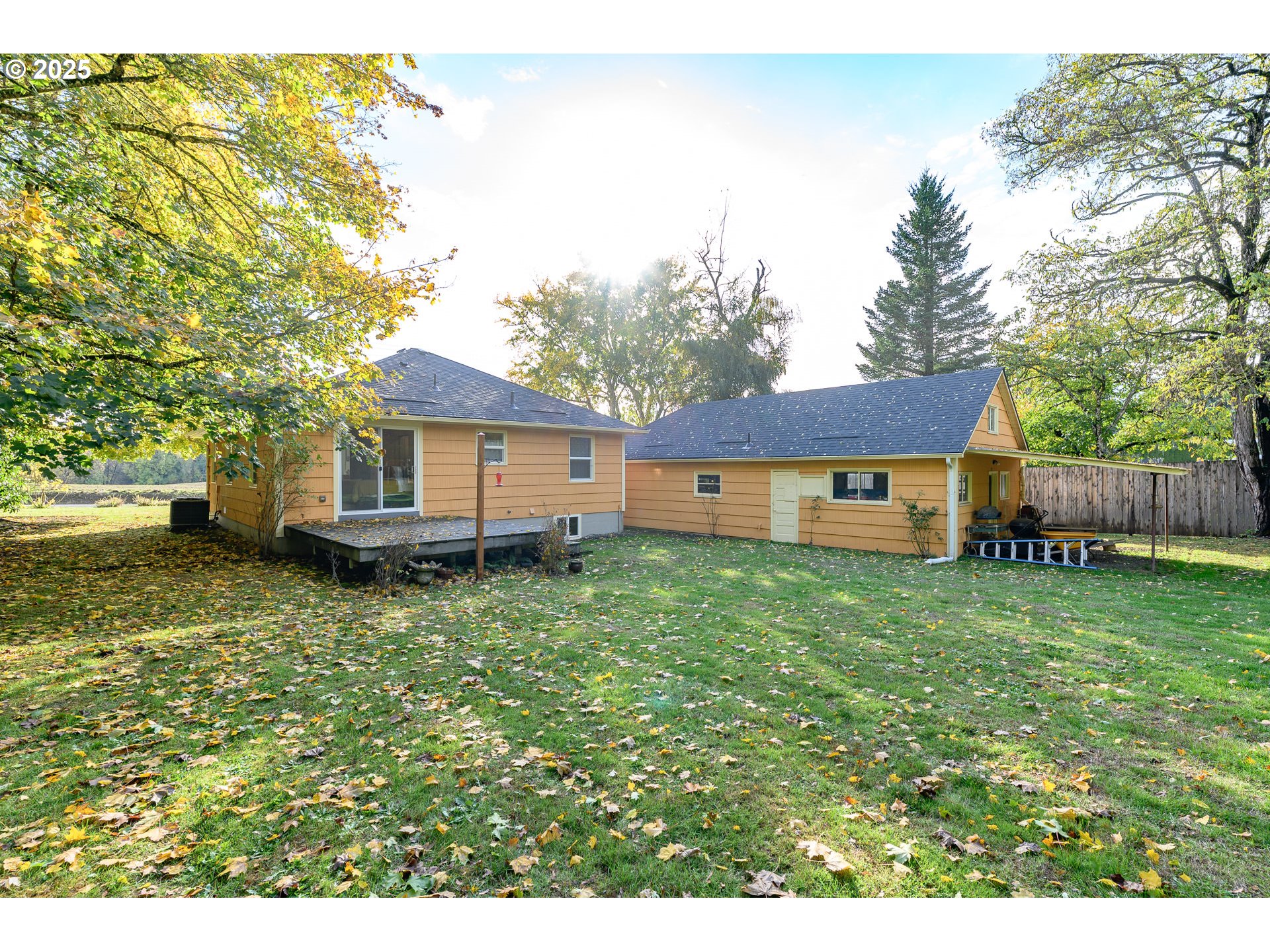 8030 NW MEADOW LAKE RD