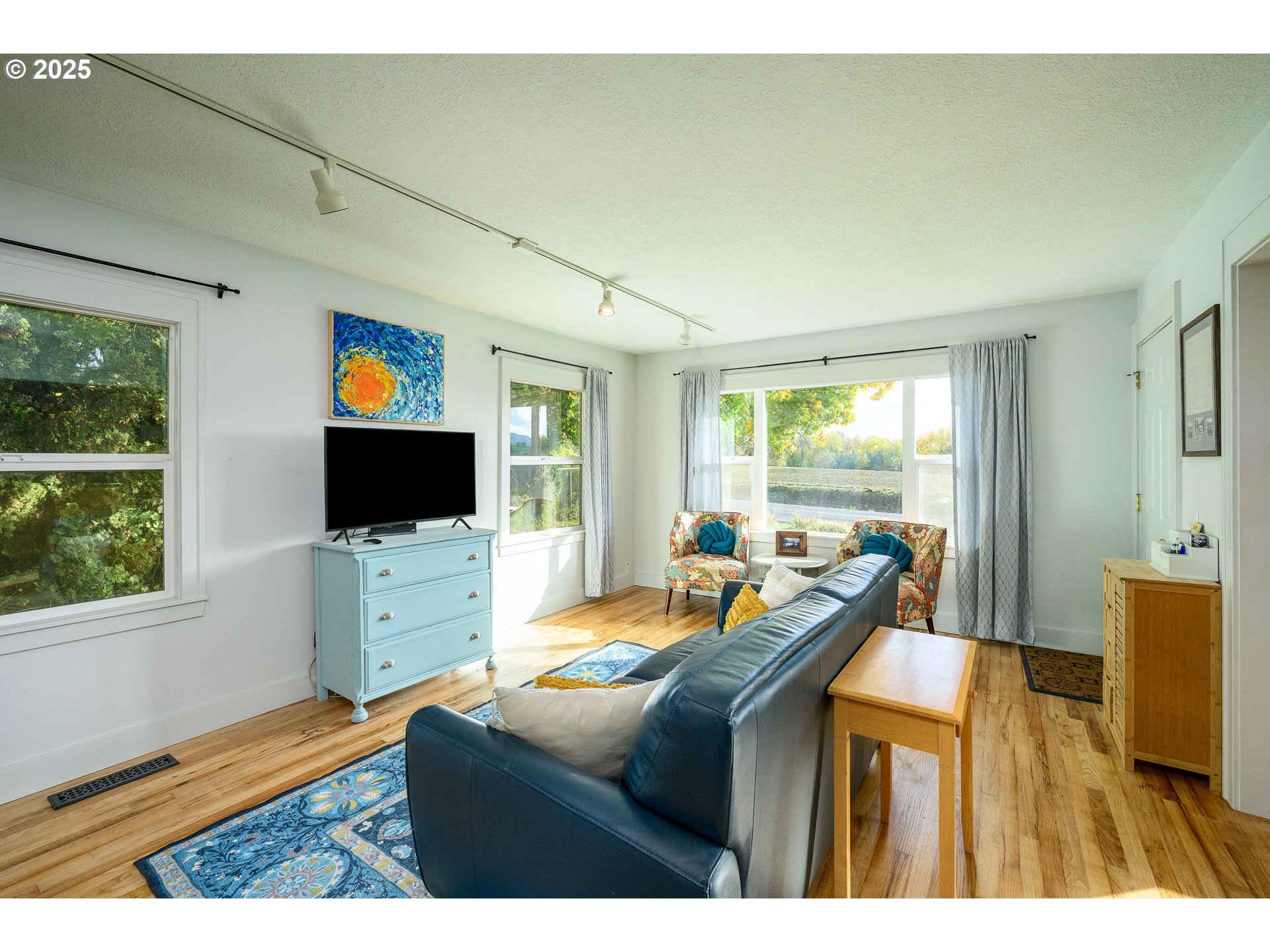 8030 NW MEADOW LAKE RD