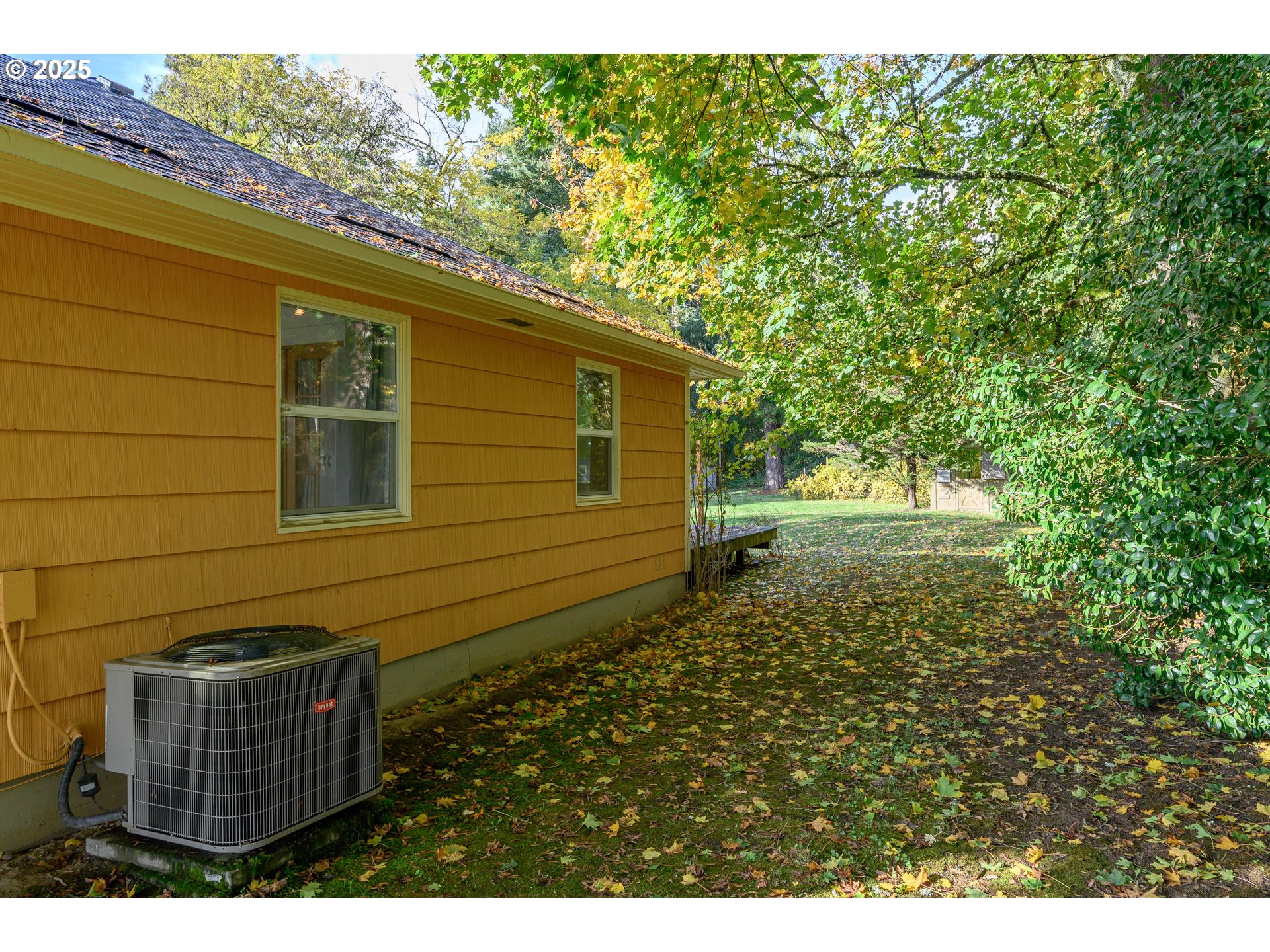 8030 NW MEADOW LAKE RD