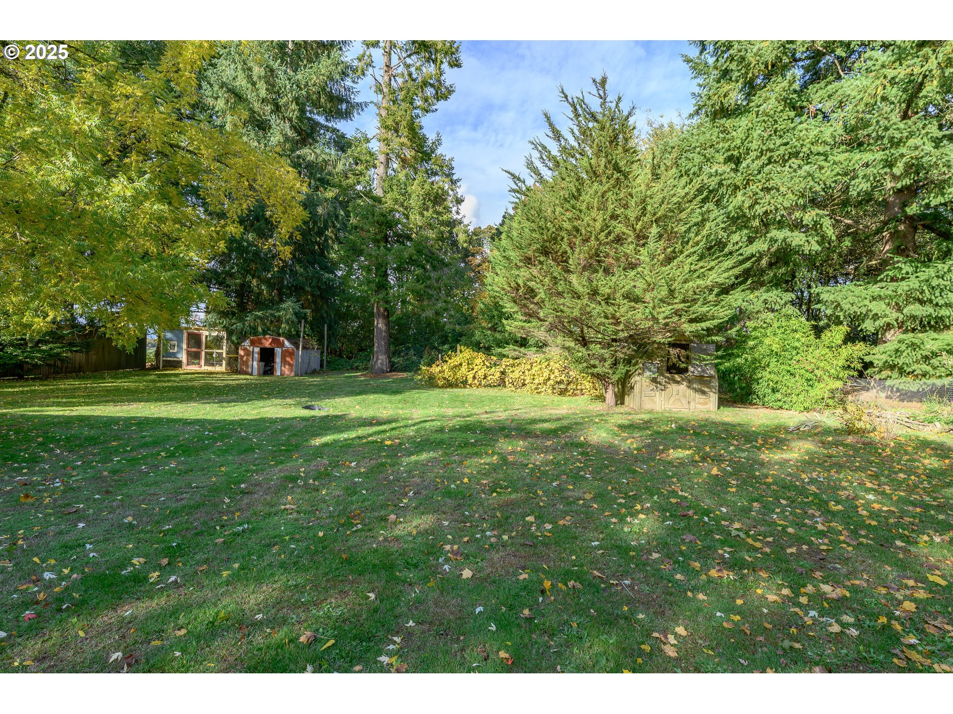 8030 NW MEADOW LAKE RD