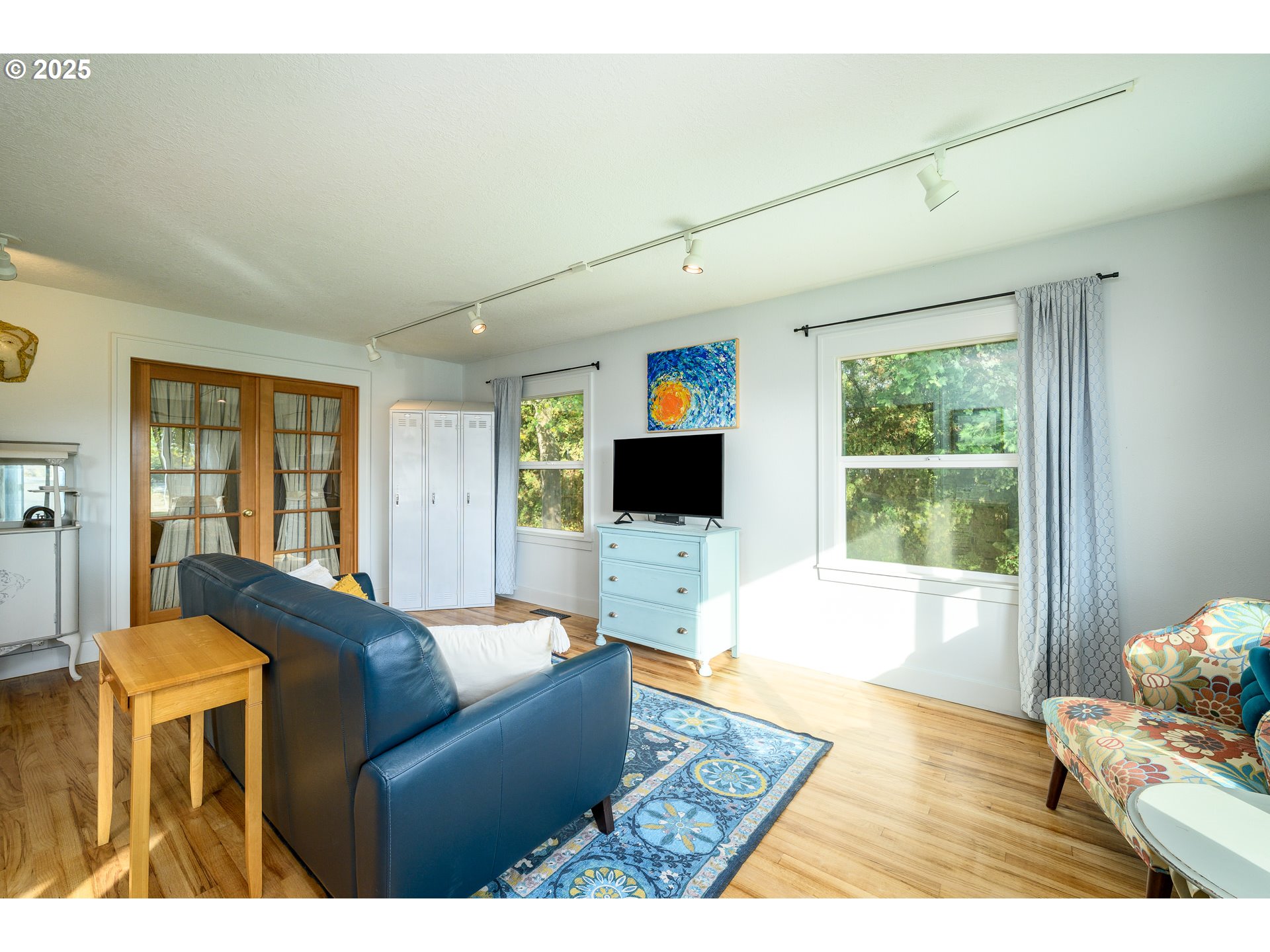 8030 NW MEADOW LAKE RD