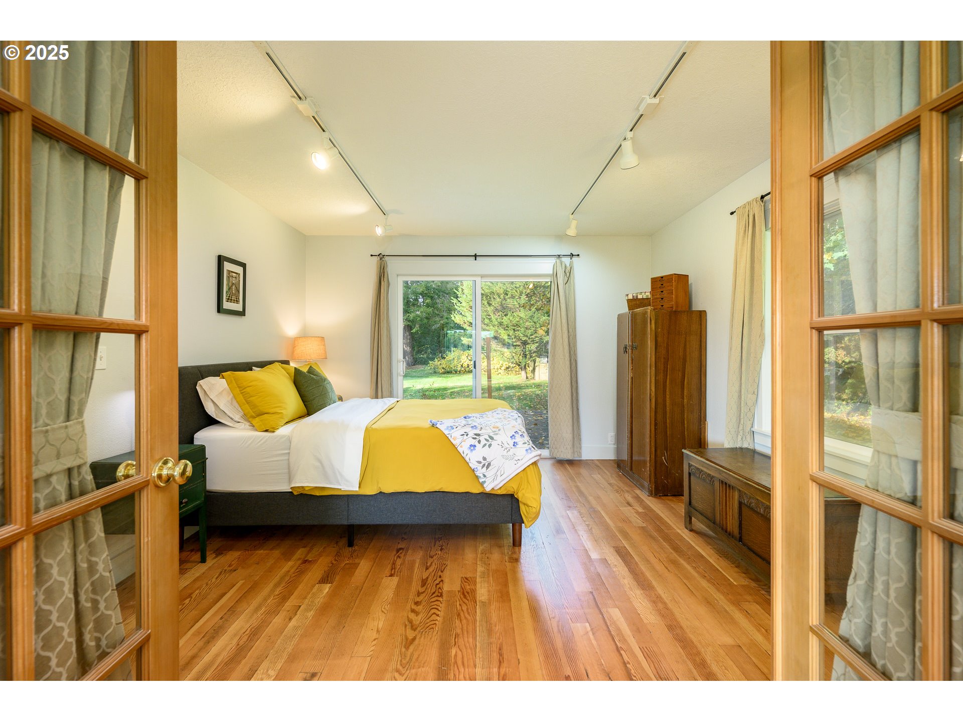 8030 NW MEADOW LAKE RD