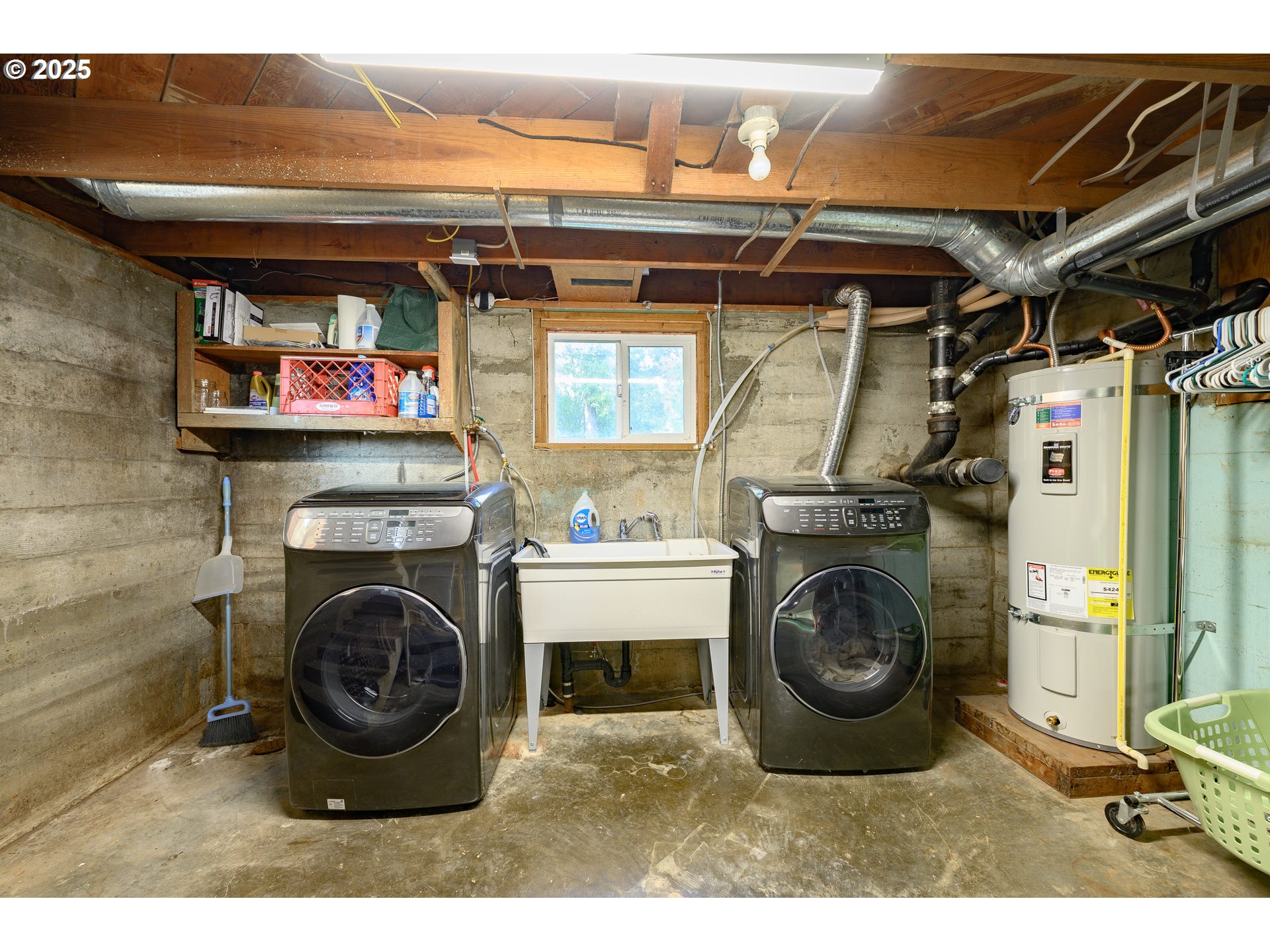 8030 NW MEADOW LAKE RD