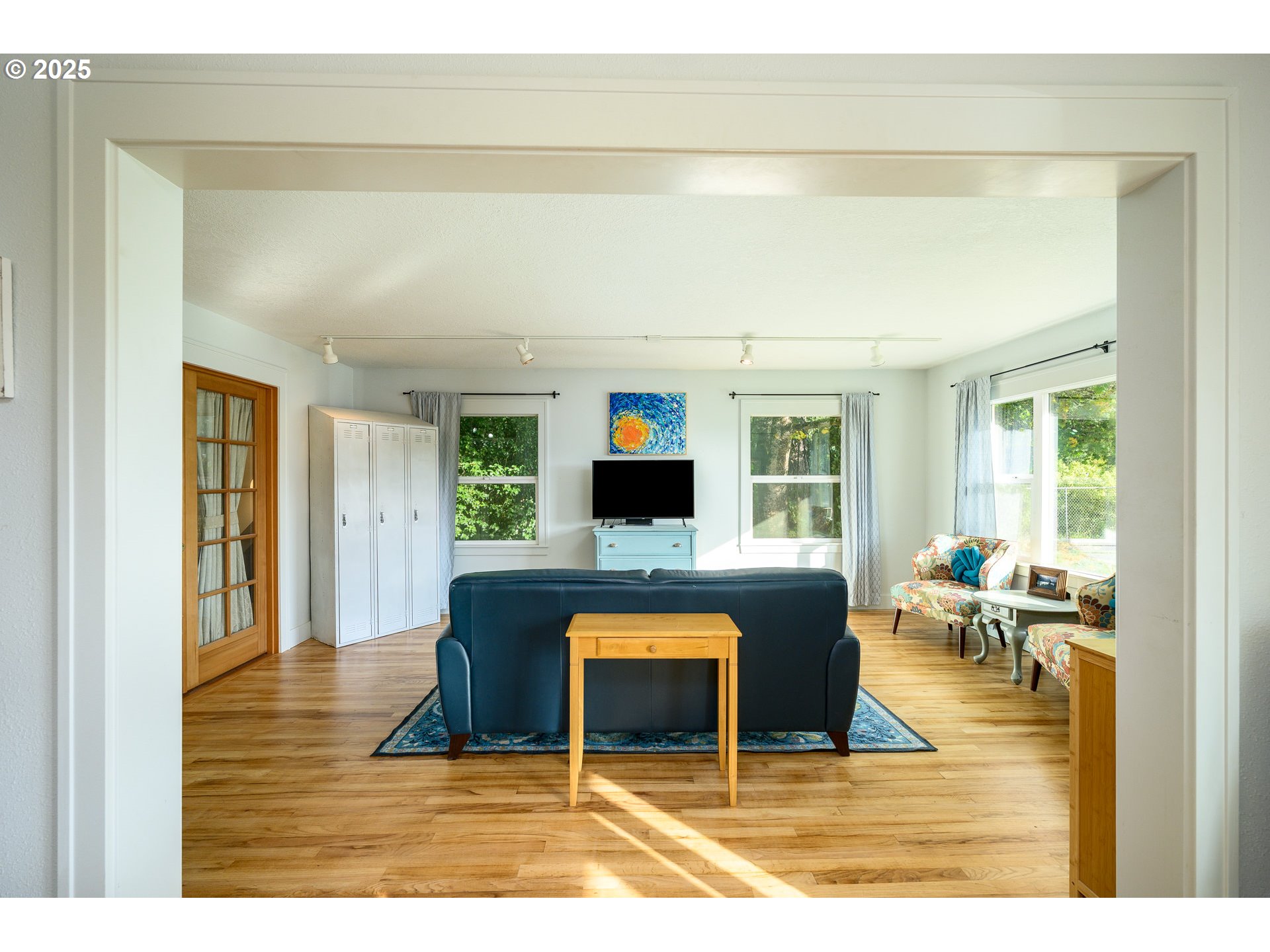 8030 NW MEADOW LAKE RD