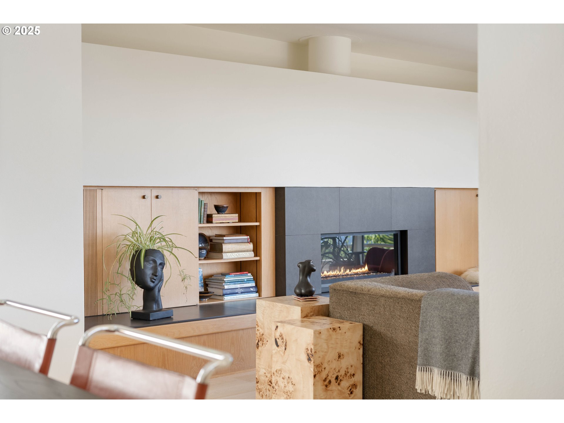 23 MASARYK ST