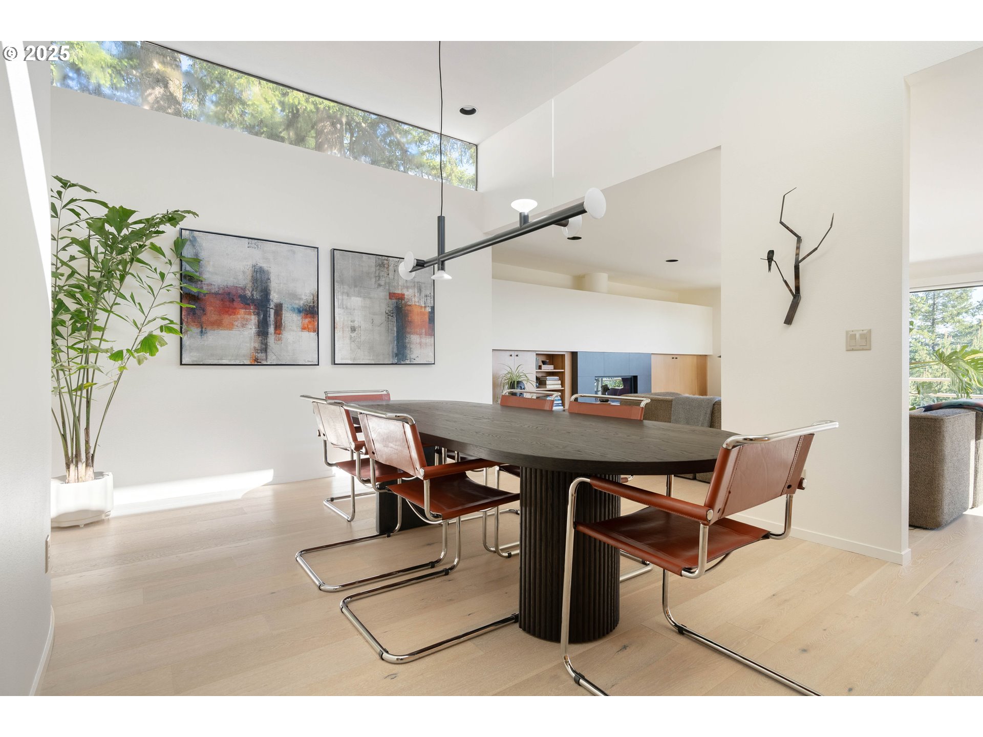 23 MASARYK ST