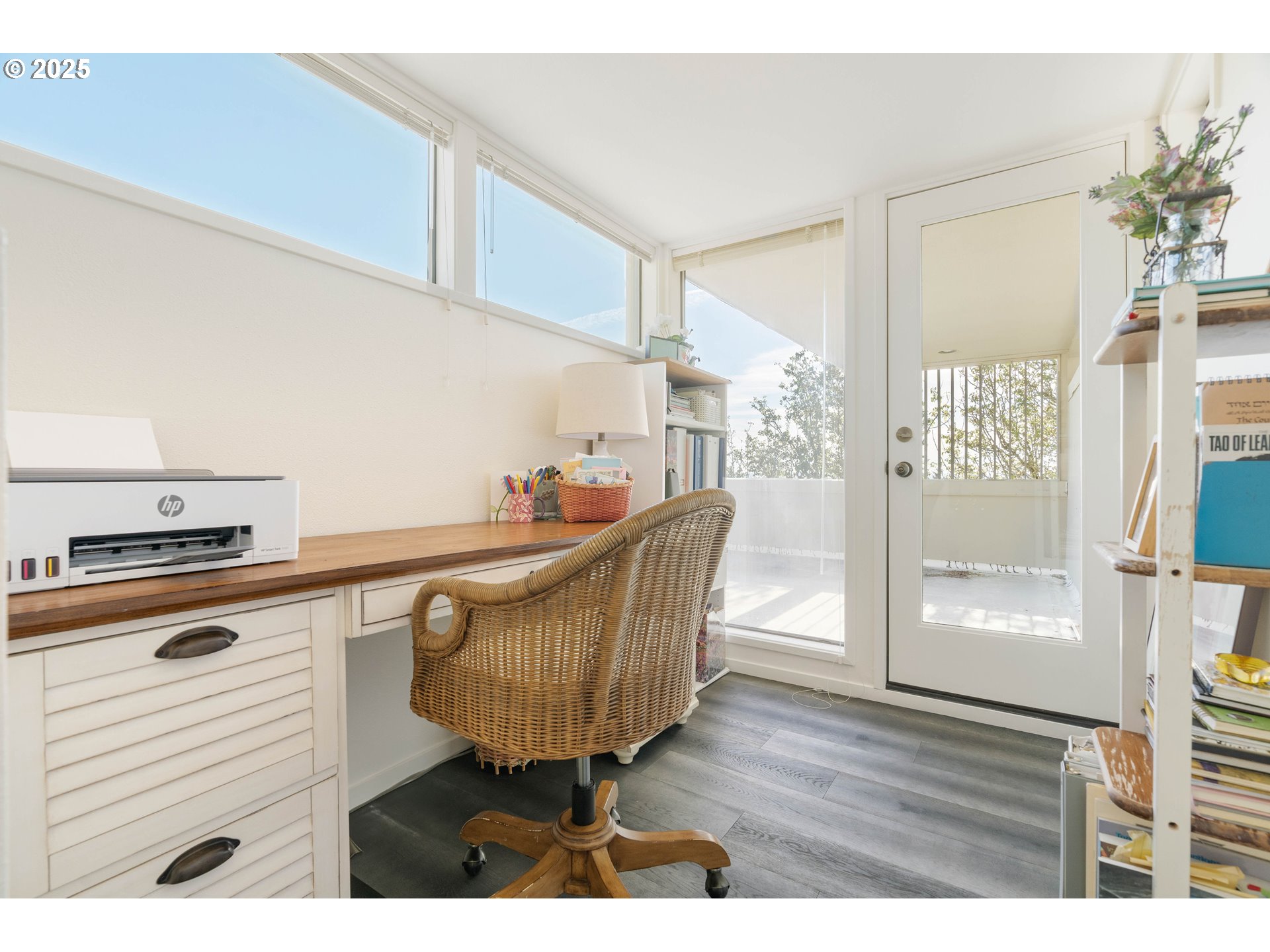 23 MASARYK ST