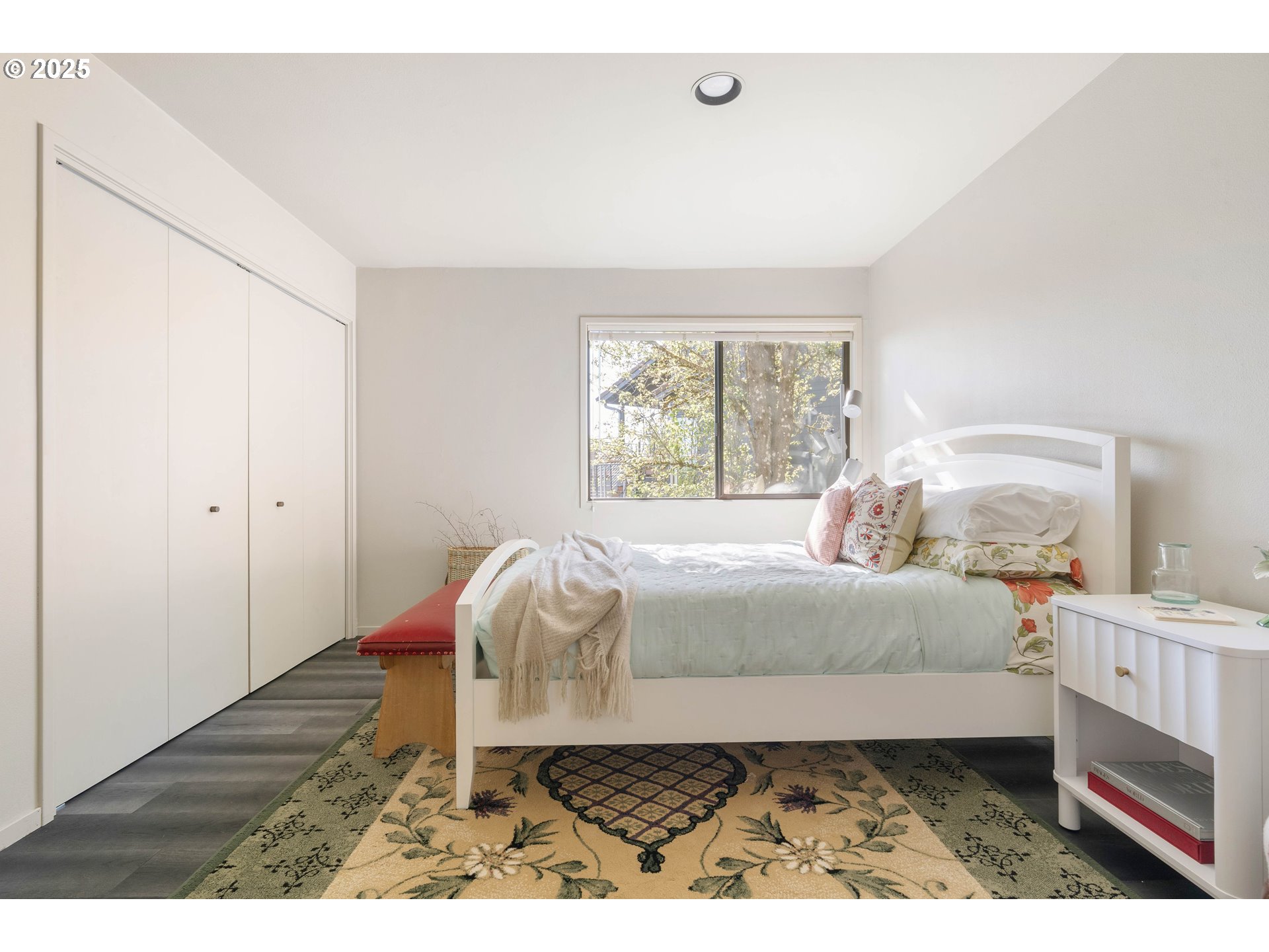 23 MASARYK ST