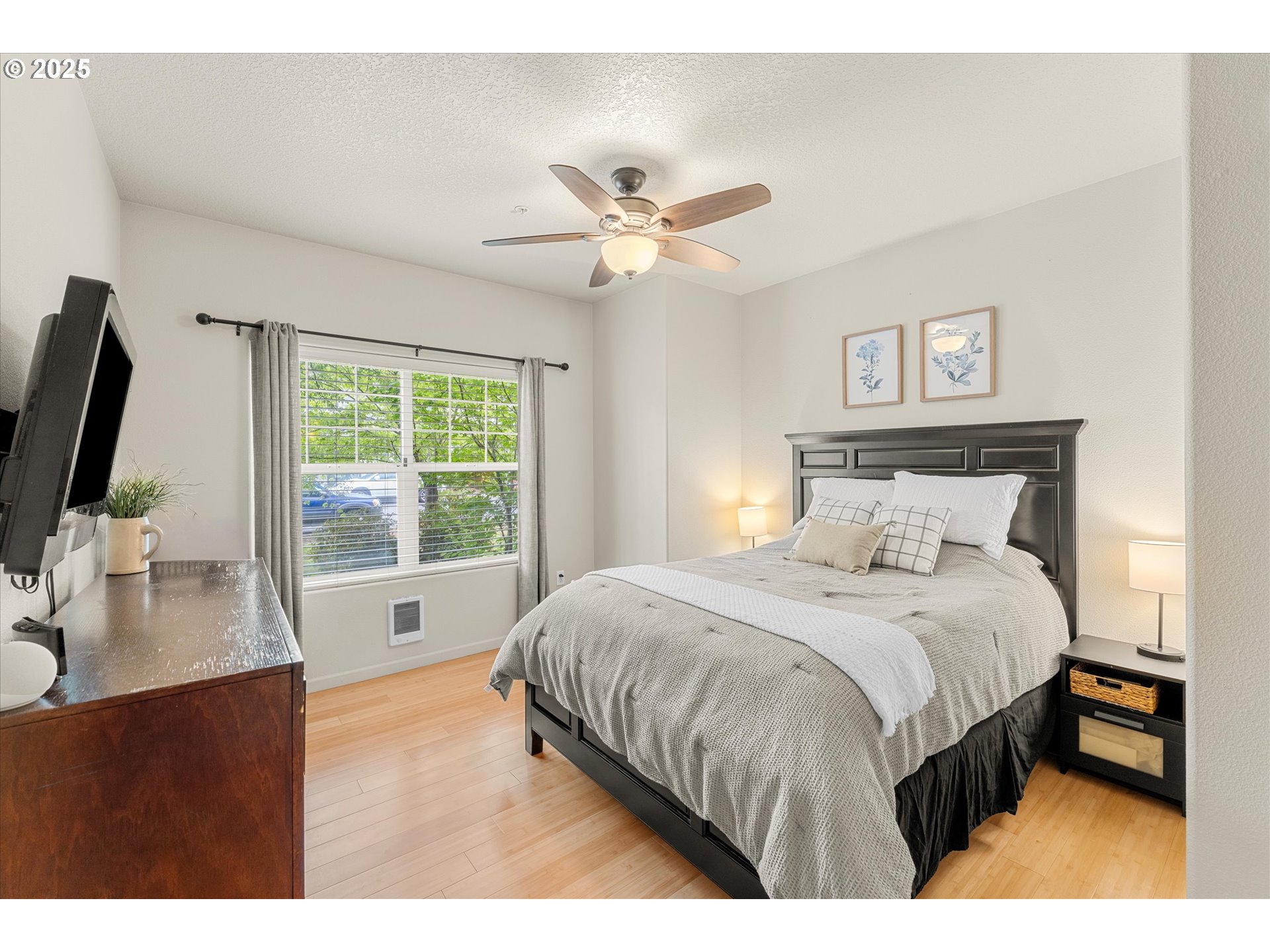 10664 NE HOLLY ST 104, Hillsboro Unit: 104