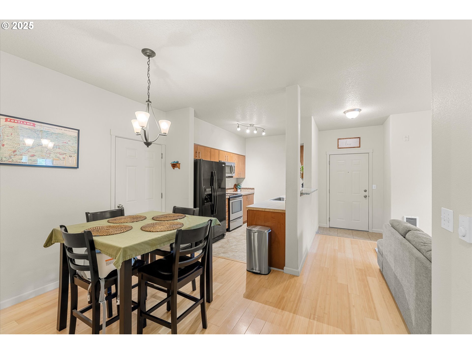 10664 NE HOLLY ST 104, Hillsboro Unit: 104