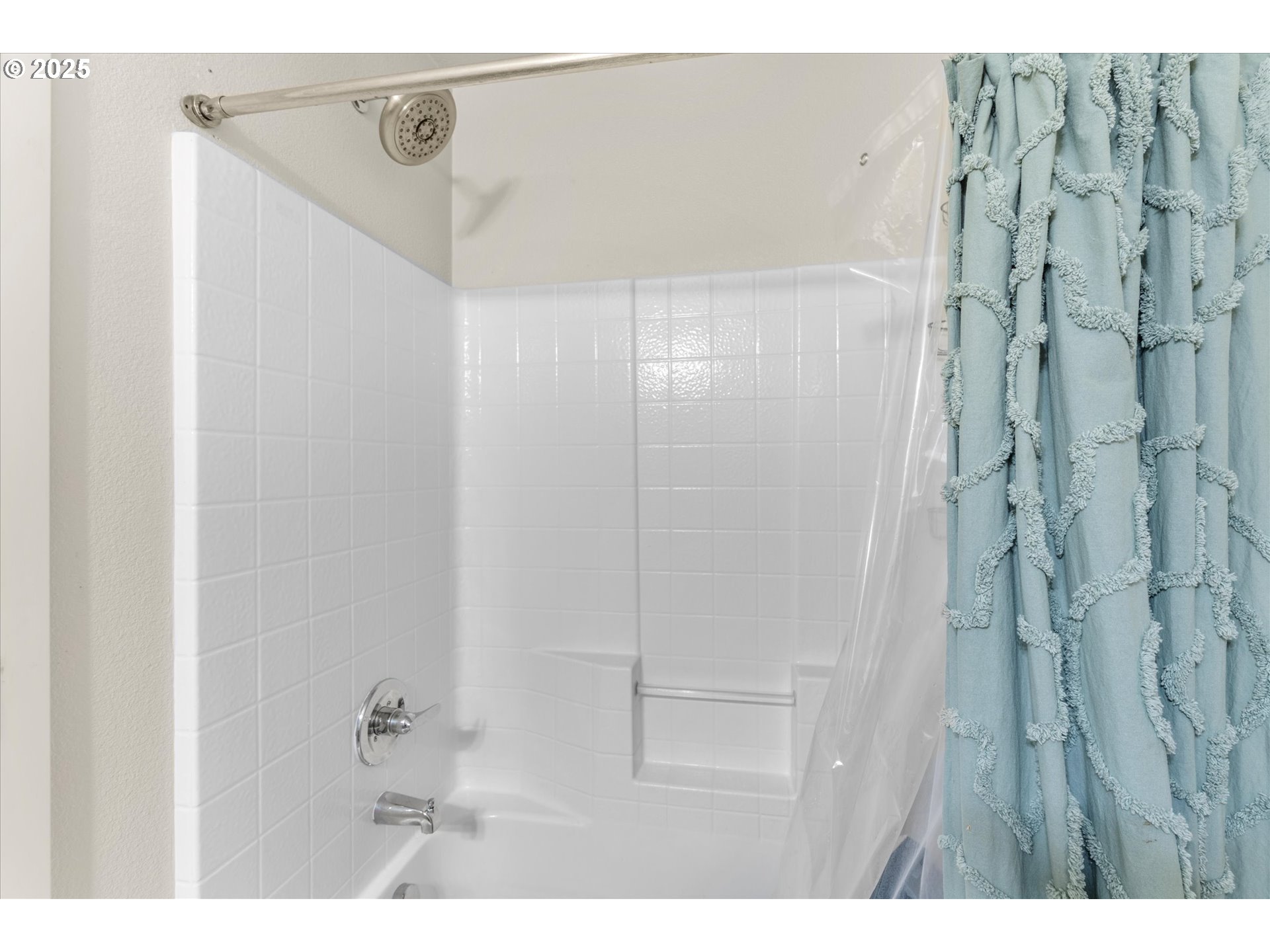 10664 NE HOLLY ST 104, Hillsboro Unit: 104