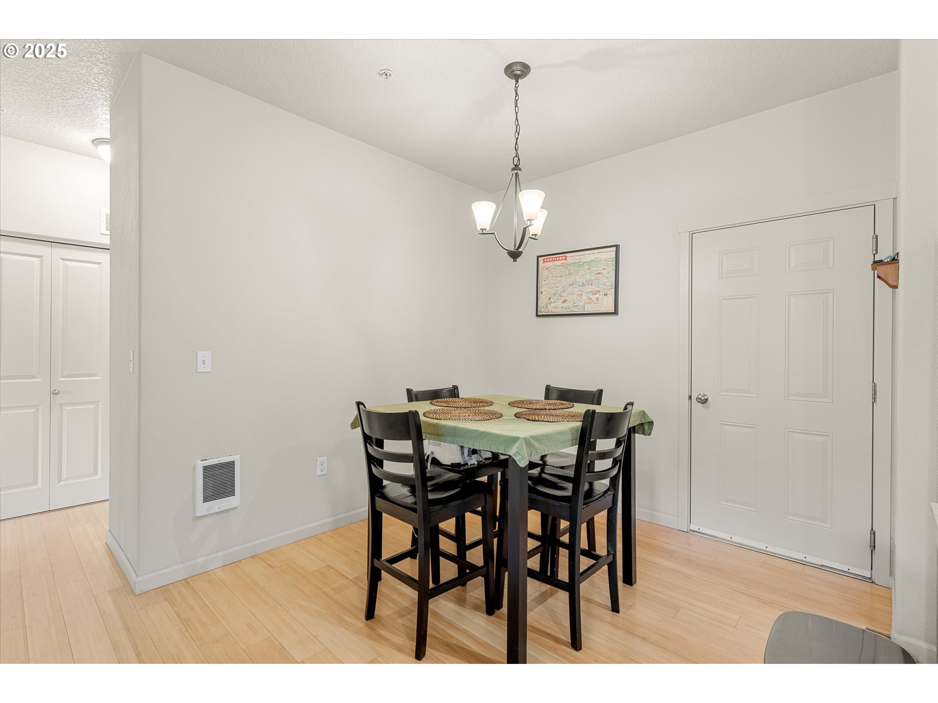 10664 NE HOLLY ST 104, Hillsboro Unit: 104