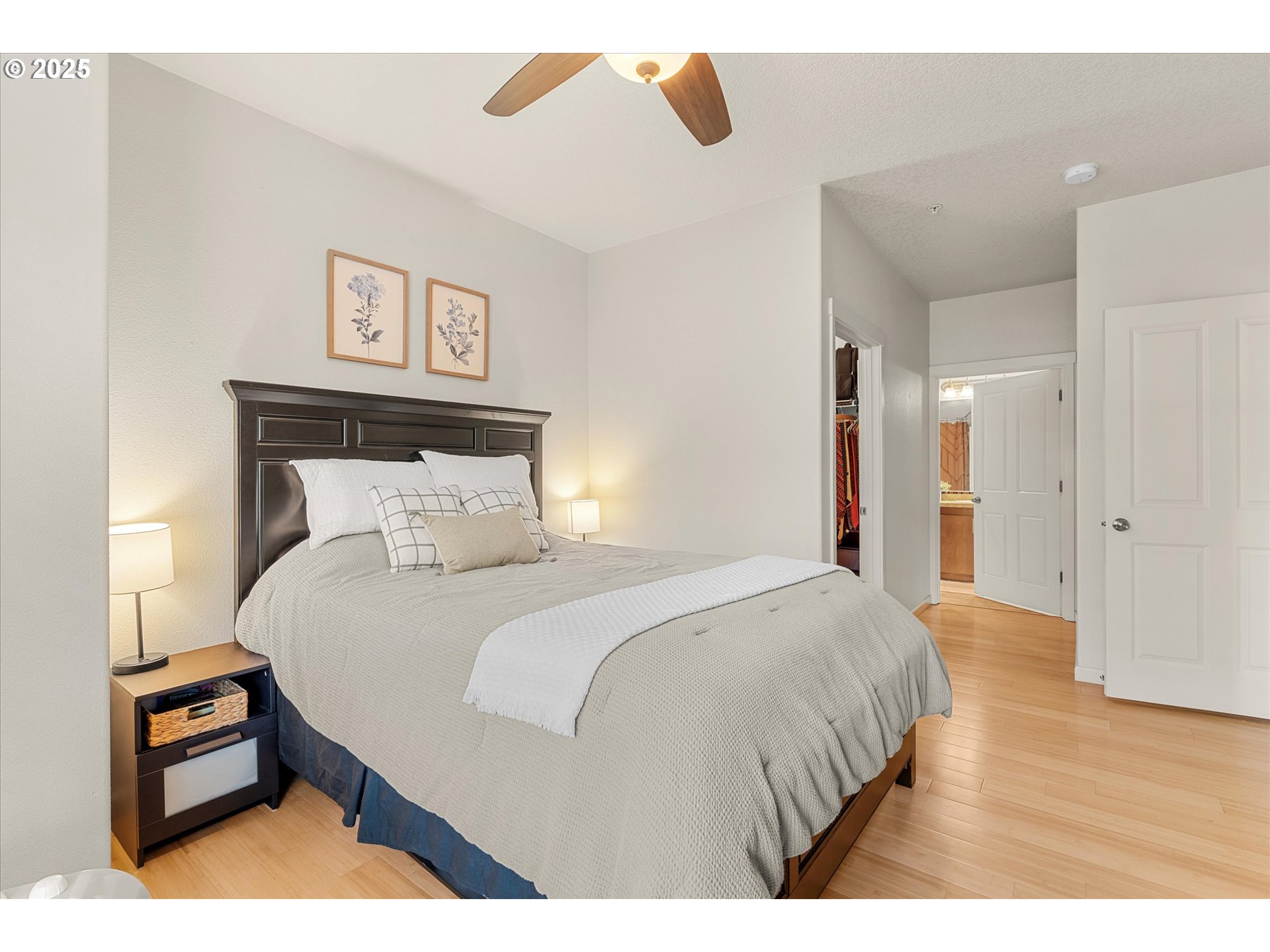 10664 NE HOLLY ST 104, Hillsboro Unit: 104