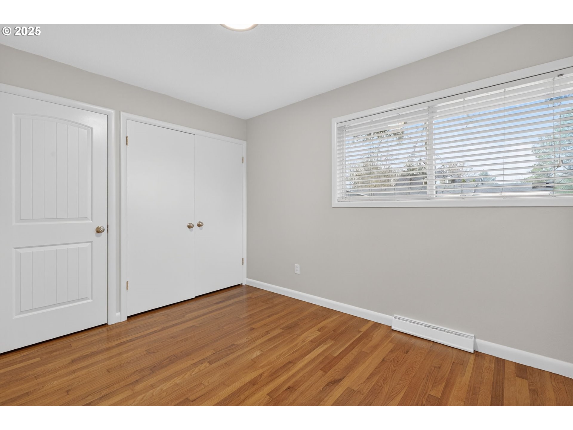 1480 SW HILLDALE AVE