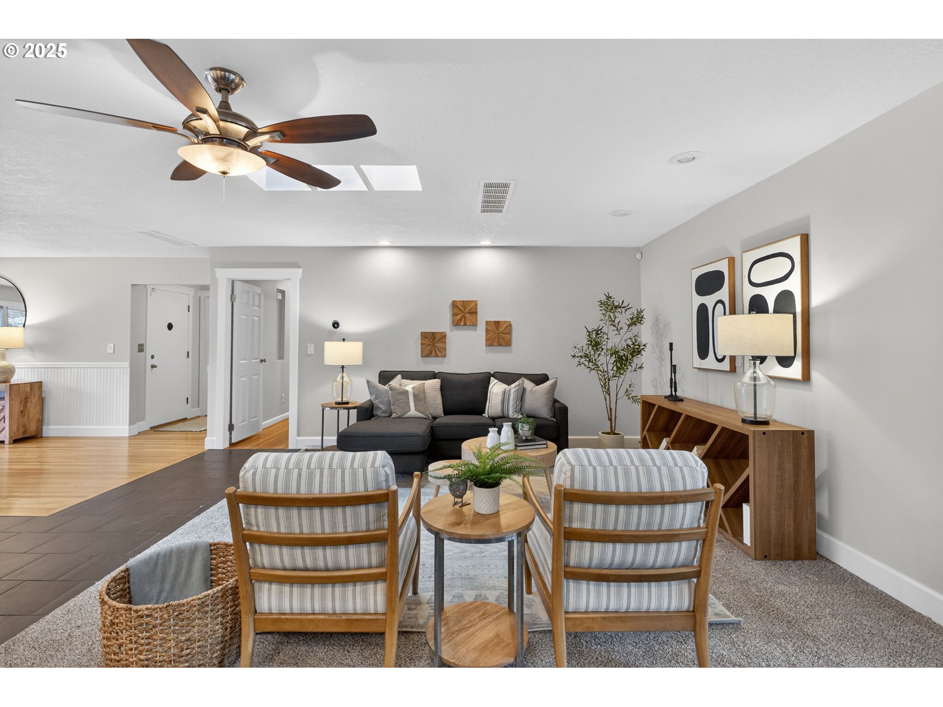 1480 SW HILLDALE AVE