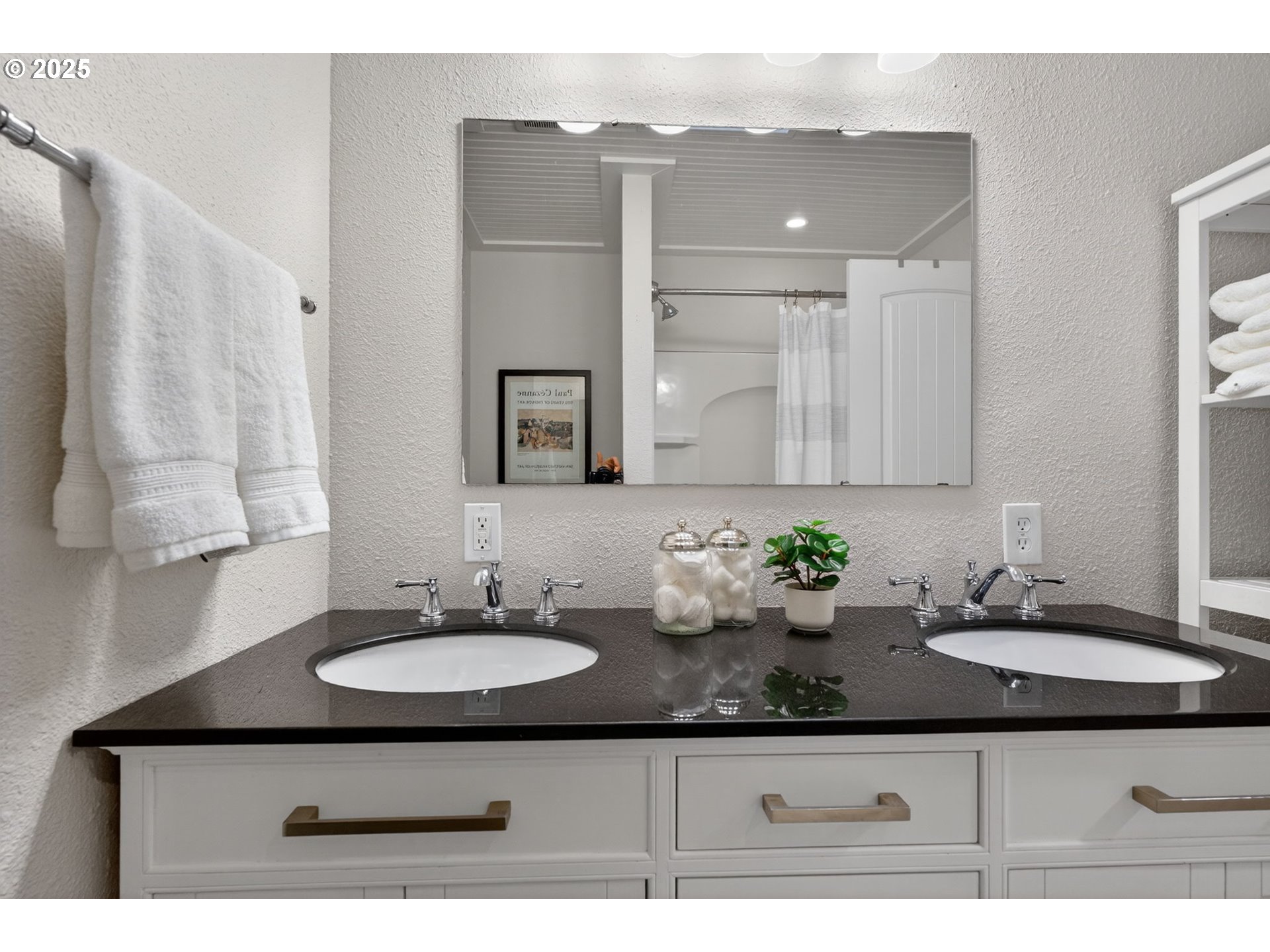 1480 SW HILLDALE AVE